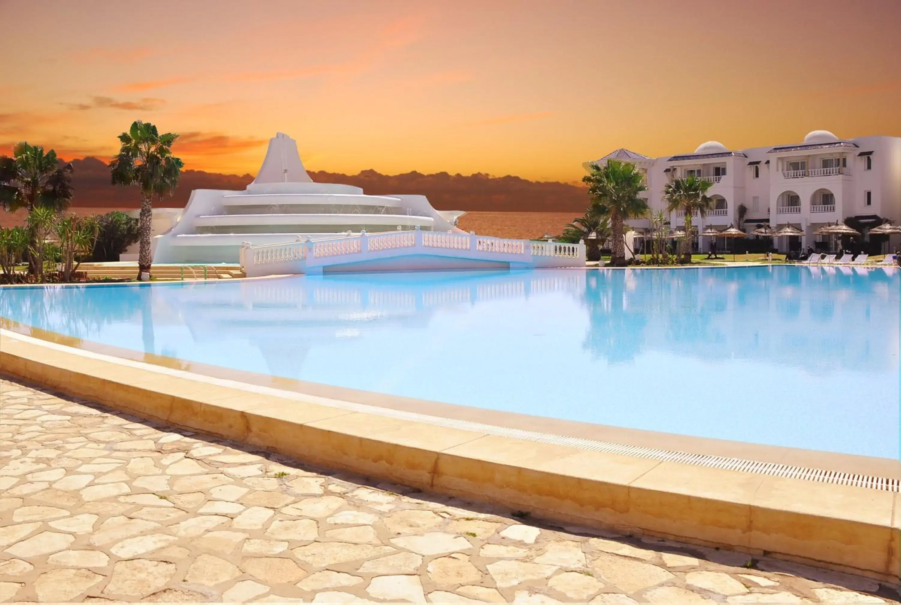 Swimming pool in Golden Tulip Taj Sultan Resort Swimming pool in Golden Tulip Taj Sultan Resort