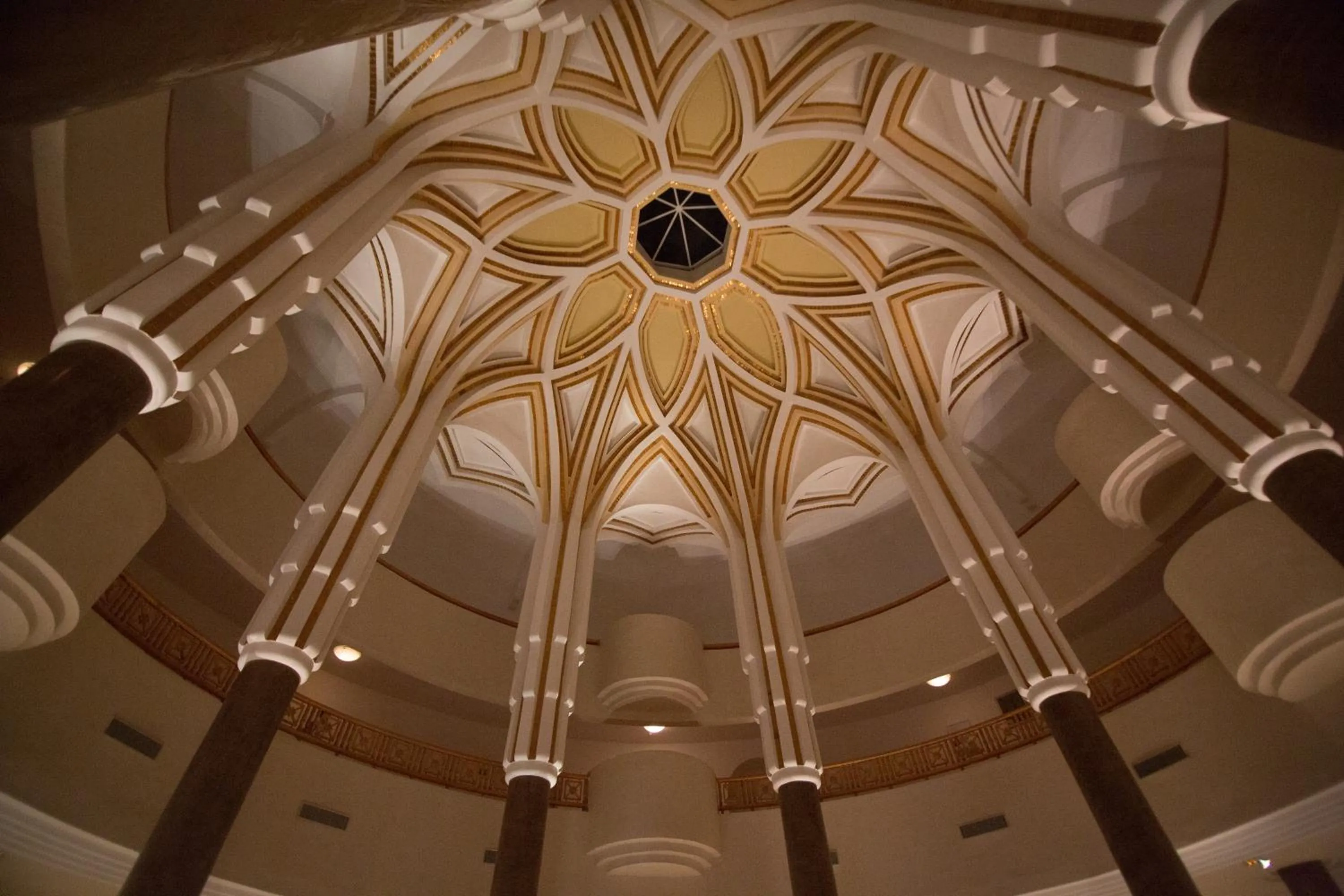 Lobby or reception in Royal Tulip Taj Sultan