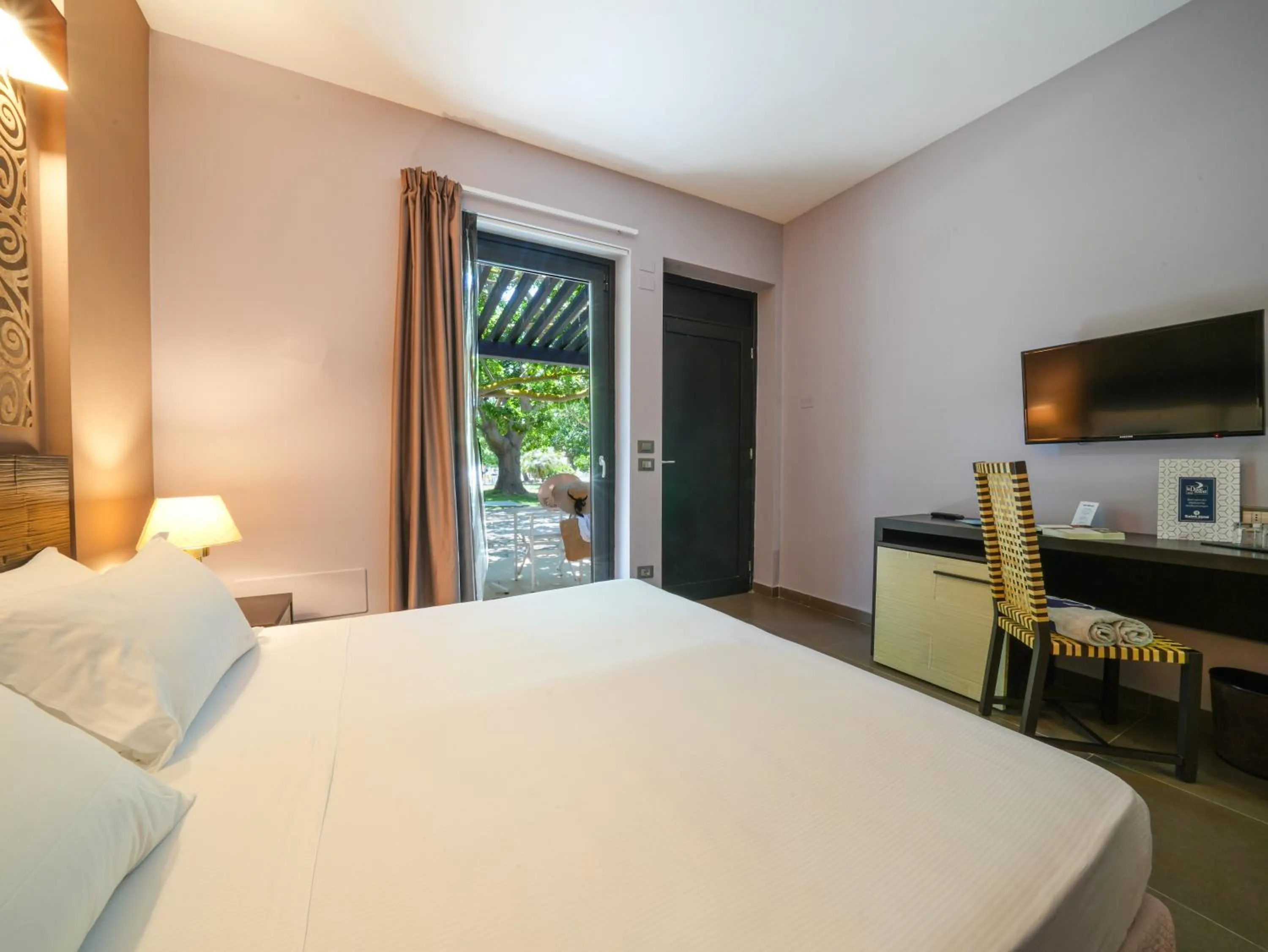 Bedroom, Bed in Le Dune Resort