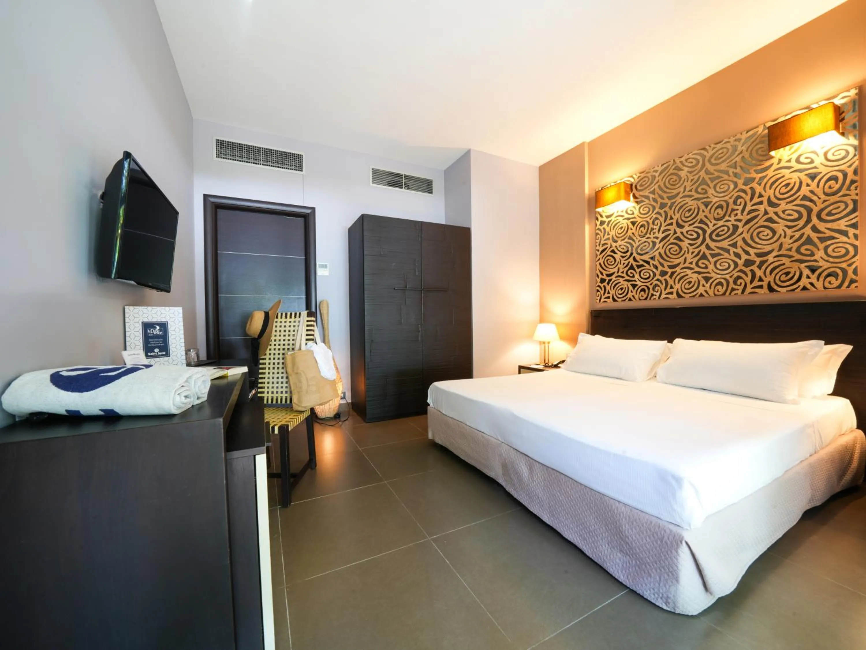 Bedroom, Bed in Le Dune Resort