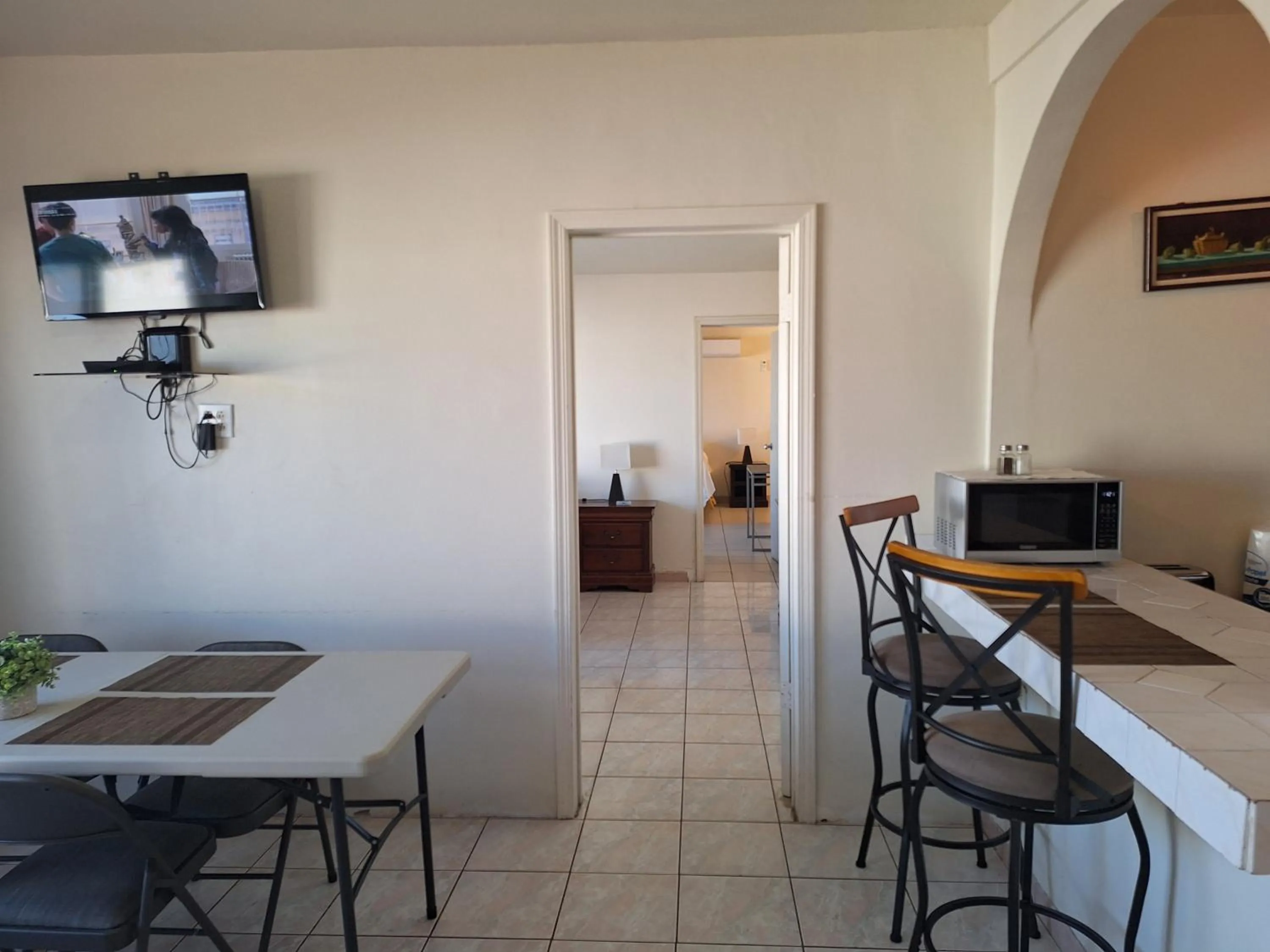 #55 Suite Bungalow Seaside Hotel & Victors RV Park