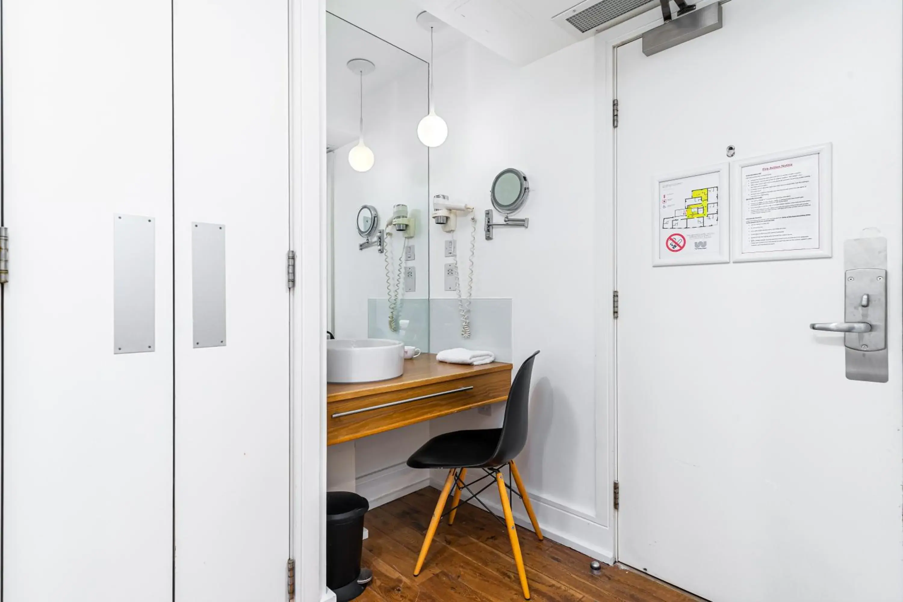 Bathroom in The Whitechapel Bathroom in The Whitechapel