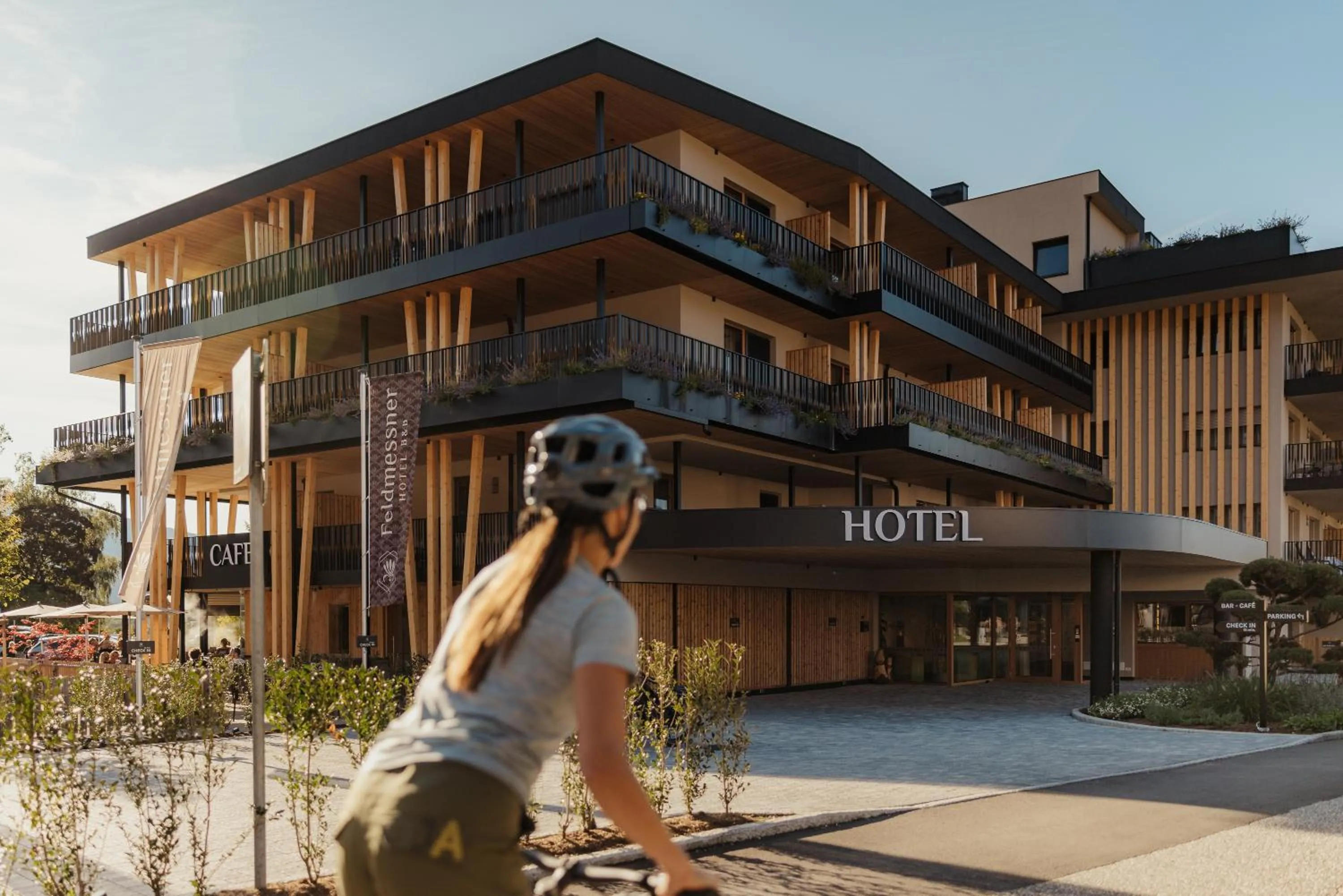 Property building in Hotel B&B Feldmessner