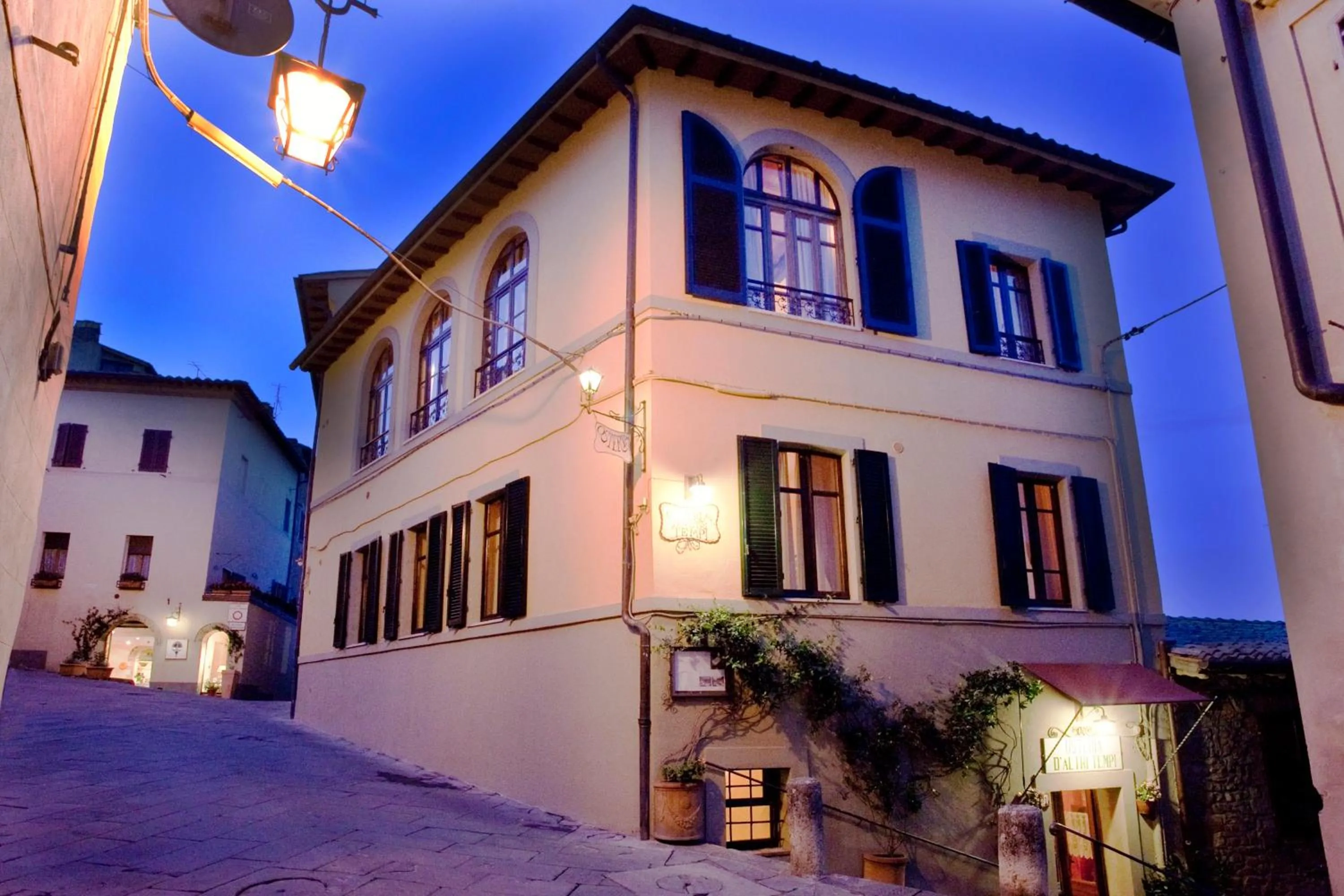 Facade/entrance, Property Building in Residenza Palazzo Saloni