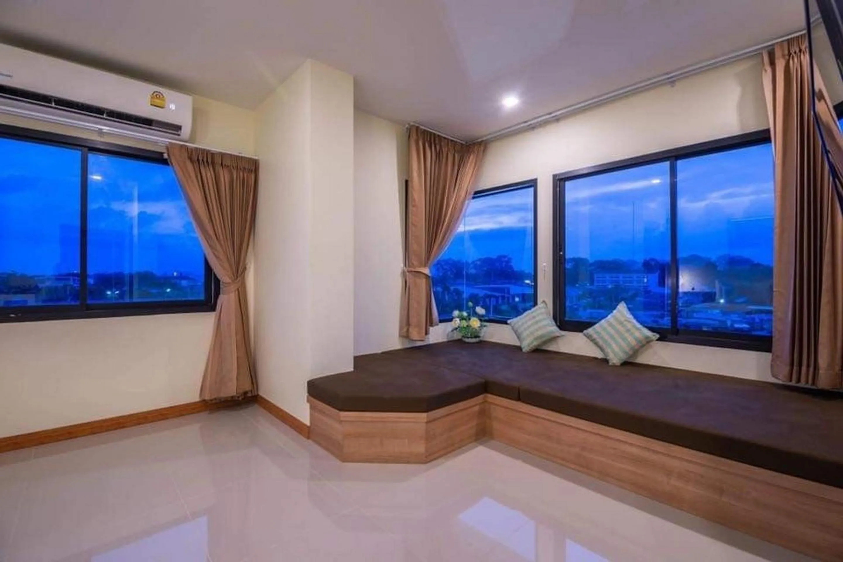 Bedroom, Bed in Pura Nakhon Hotel