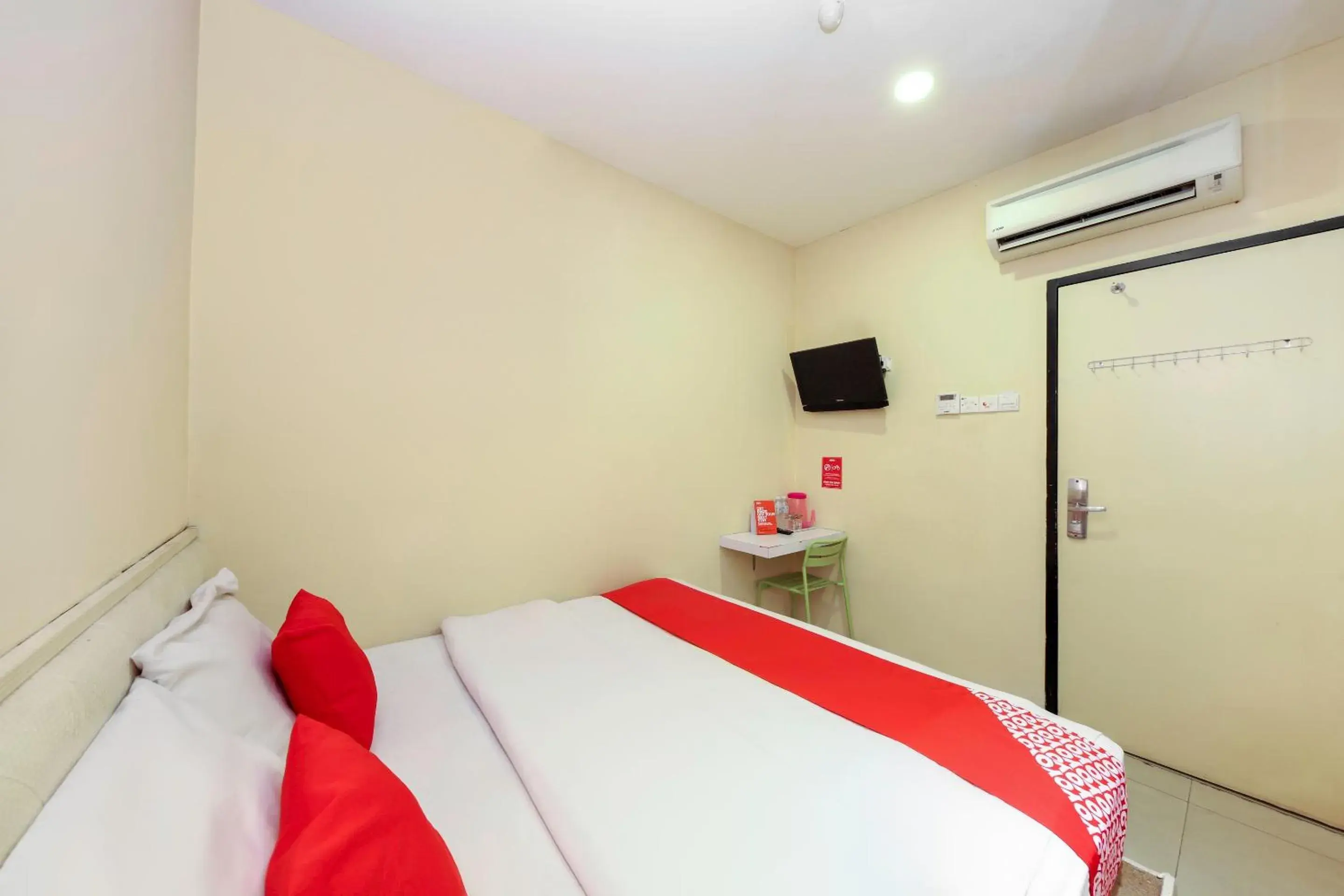 OYO 479 The Green Hotel OYO 479 The Green Hotel