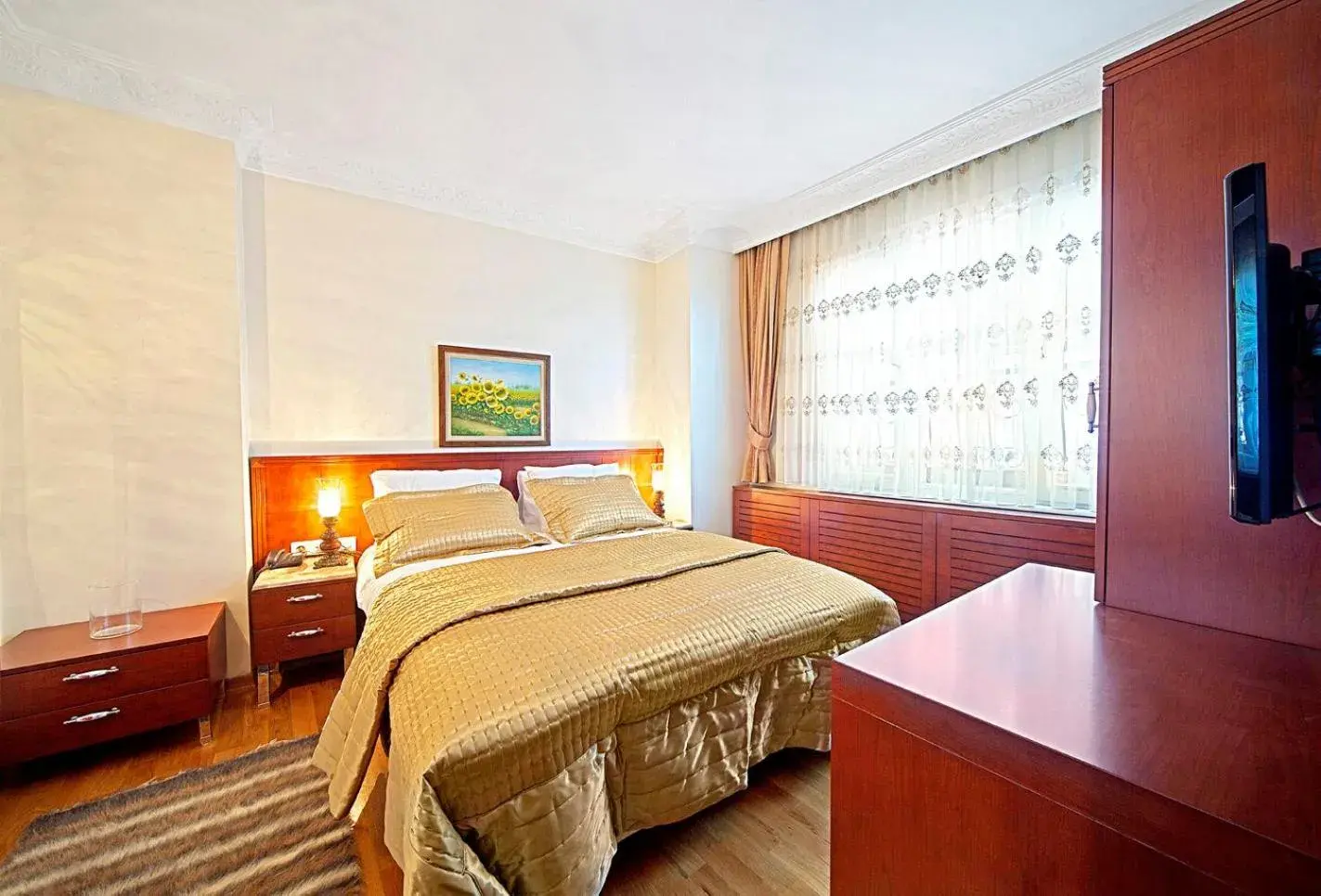 Photo of the whole room, Bed in Dilhayat Kalfa Hotel Photo of the whole room, Bed in Dilhayat Kalfa Hotel