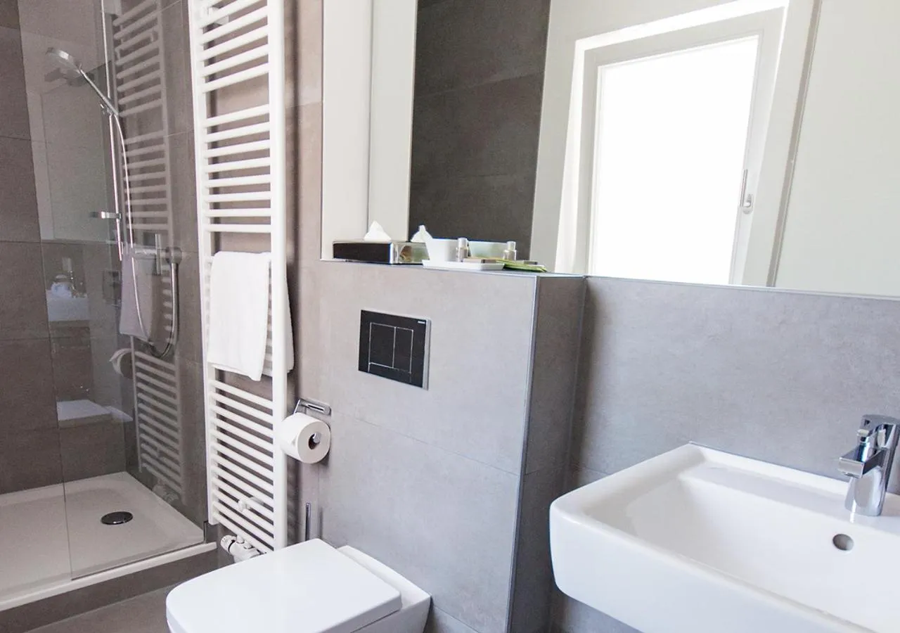 Shower in Der Grüne Baum