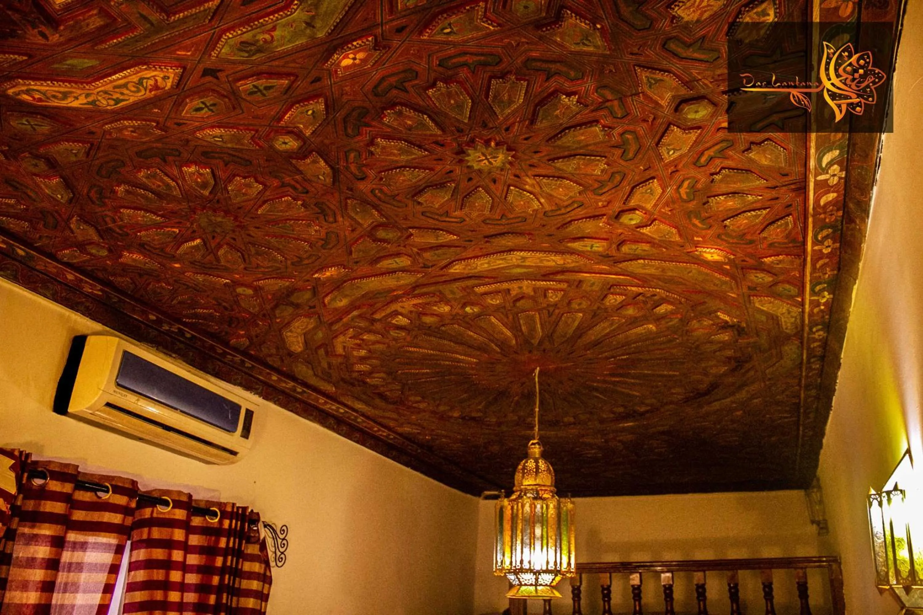 Decorative detail in Dar Lantana