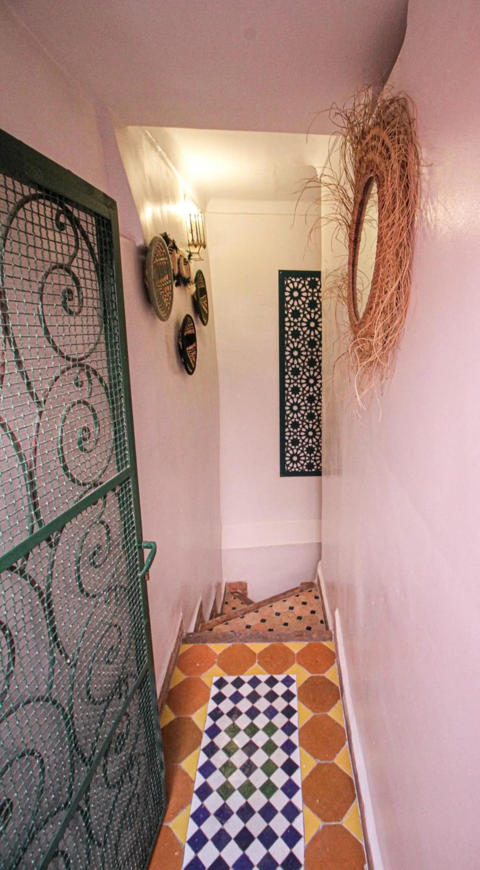 Decorative detail in Dar Lantana