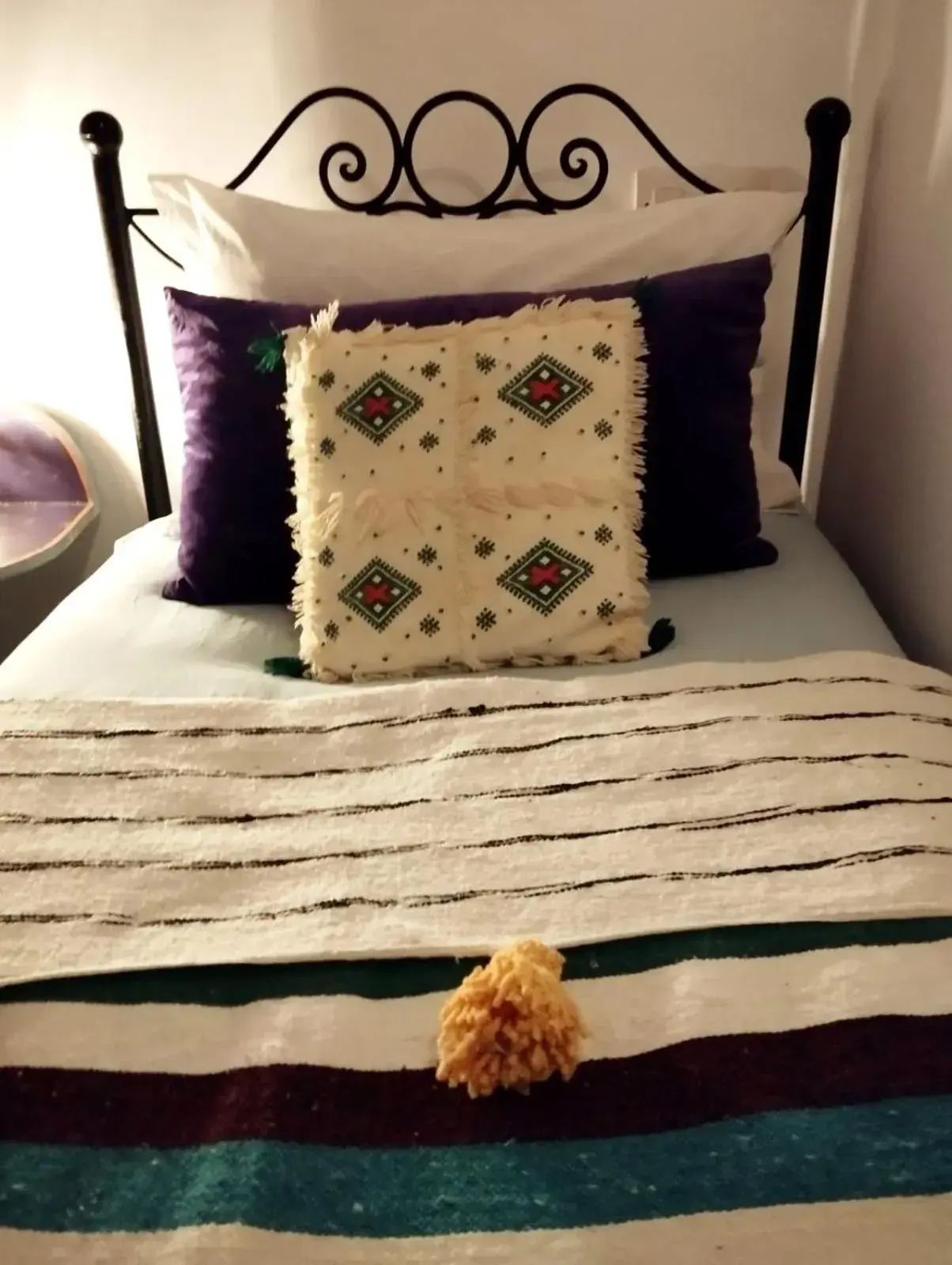 Twin Room - single occupancy in Dar Lantana Twin Room - single occupancy in Dar Lantana