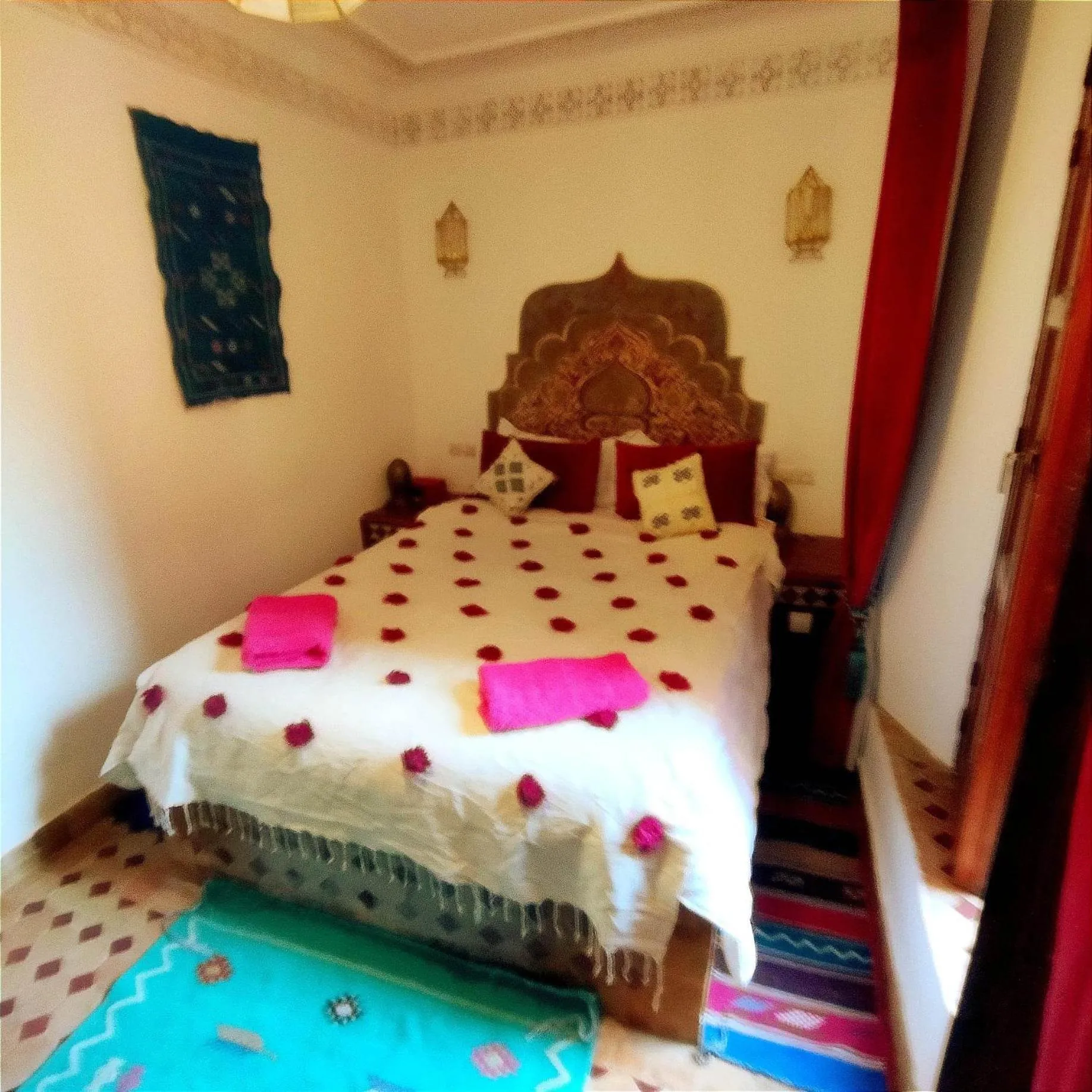Bed in Dar Lantana