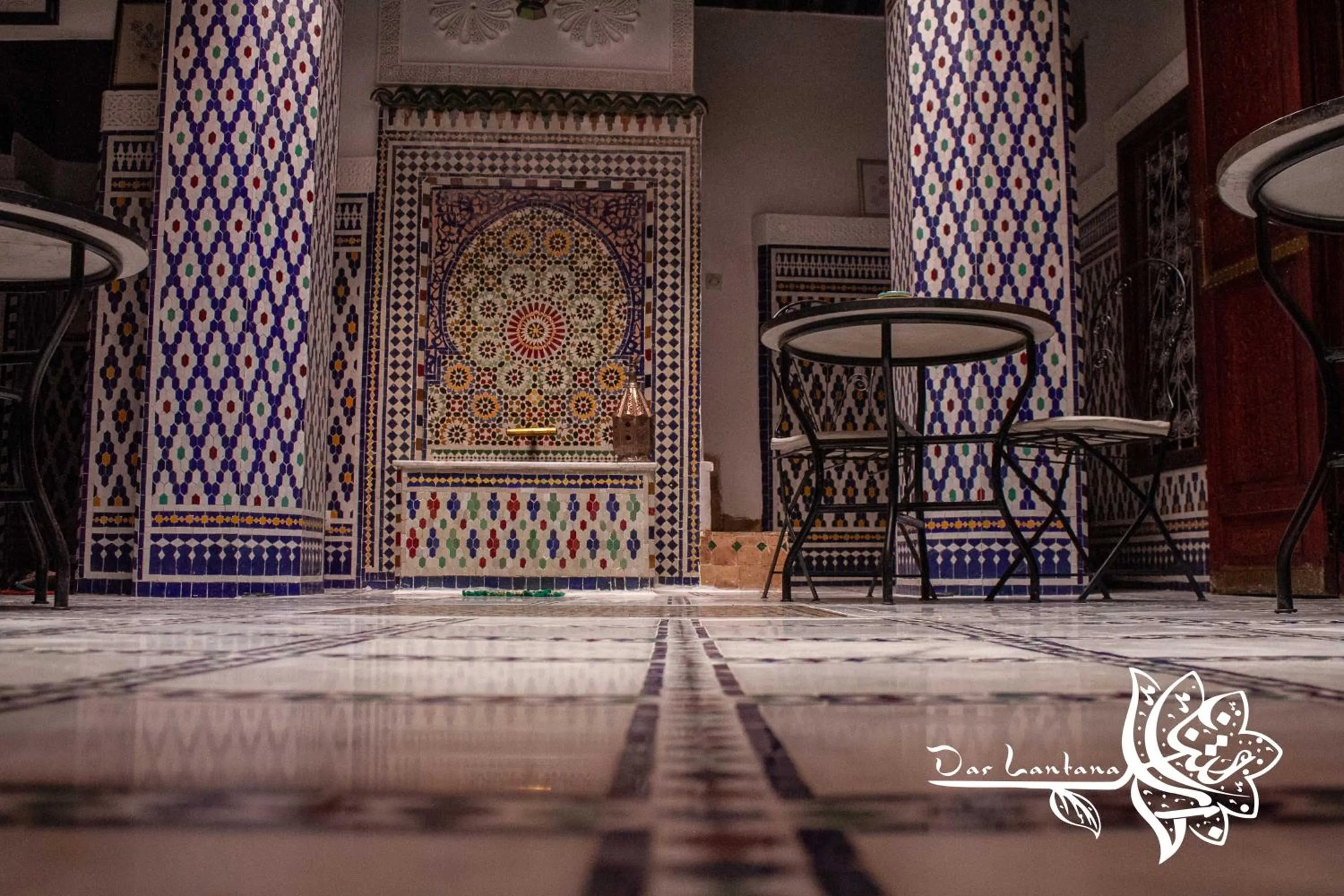 Property building in Dar Lantana