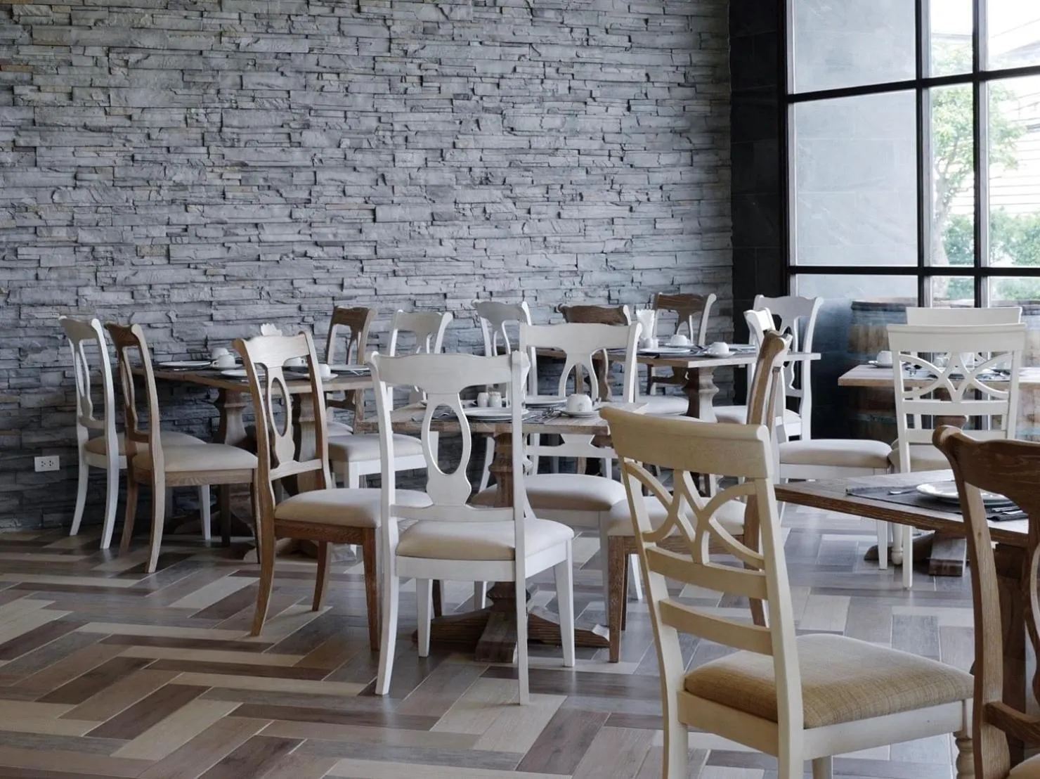 Restaurant/places to eat in VST Residence -SHA PLUS Certified