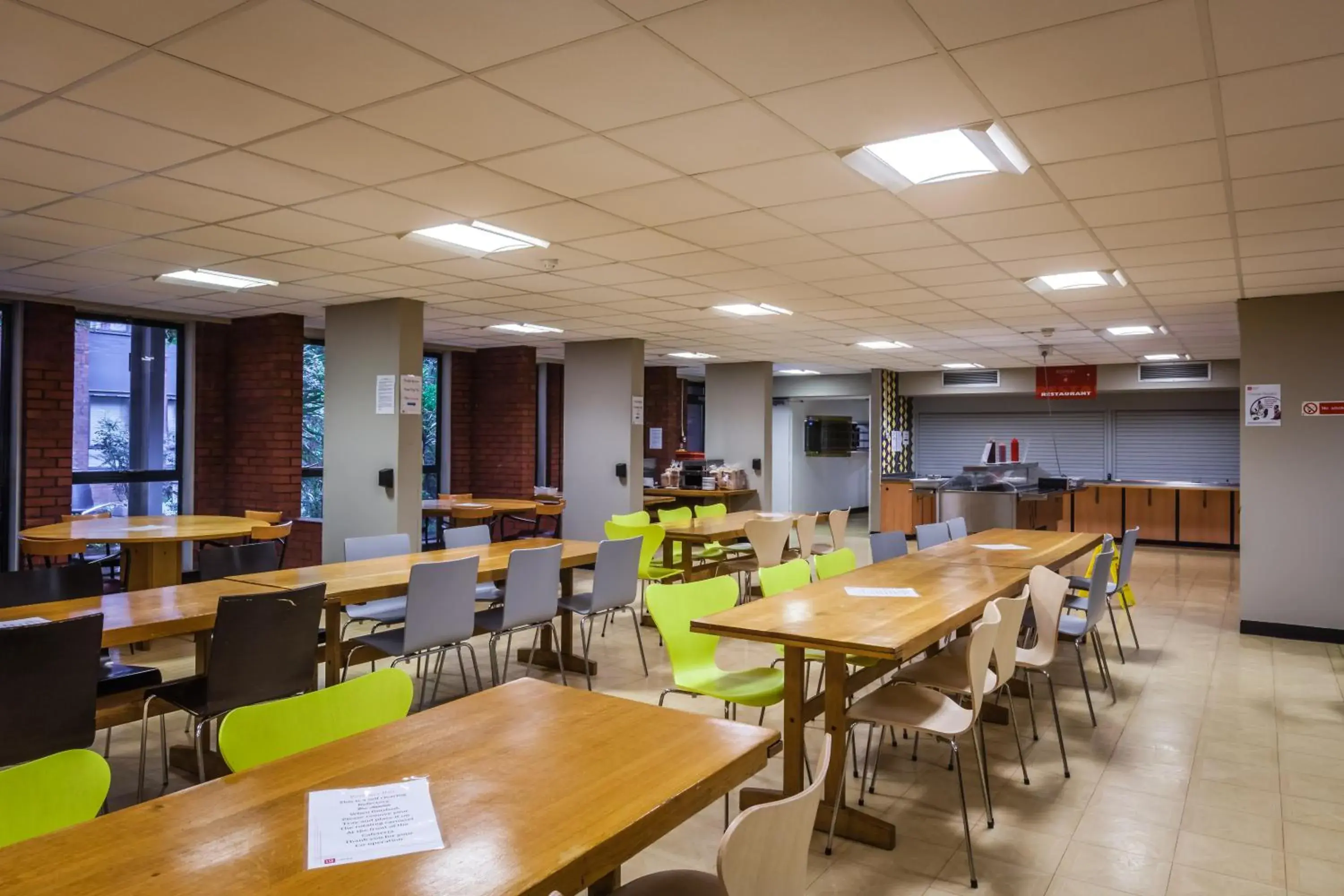 Restaurant/places to eat in LSE Rosebery Hall Restaurant/places to eat in LSE Rosebery Hall