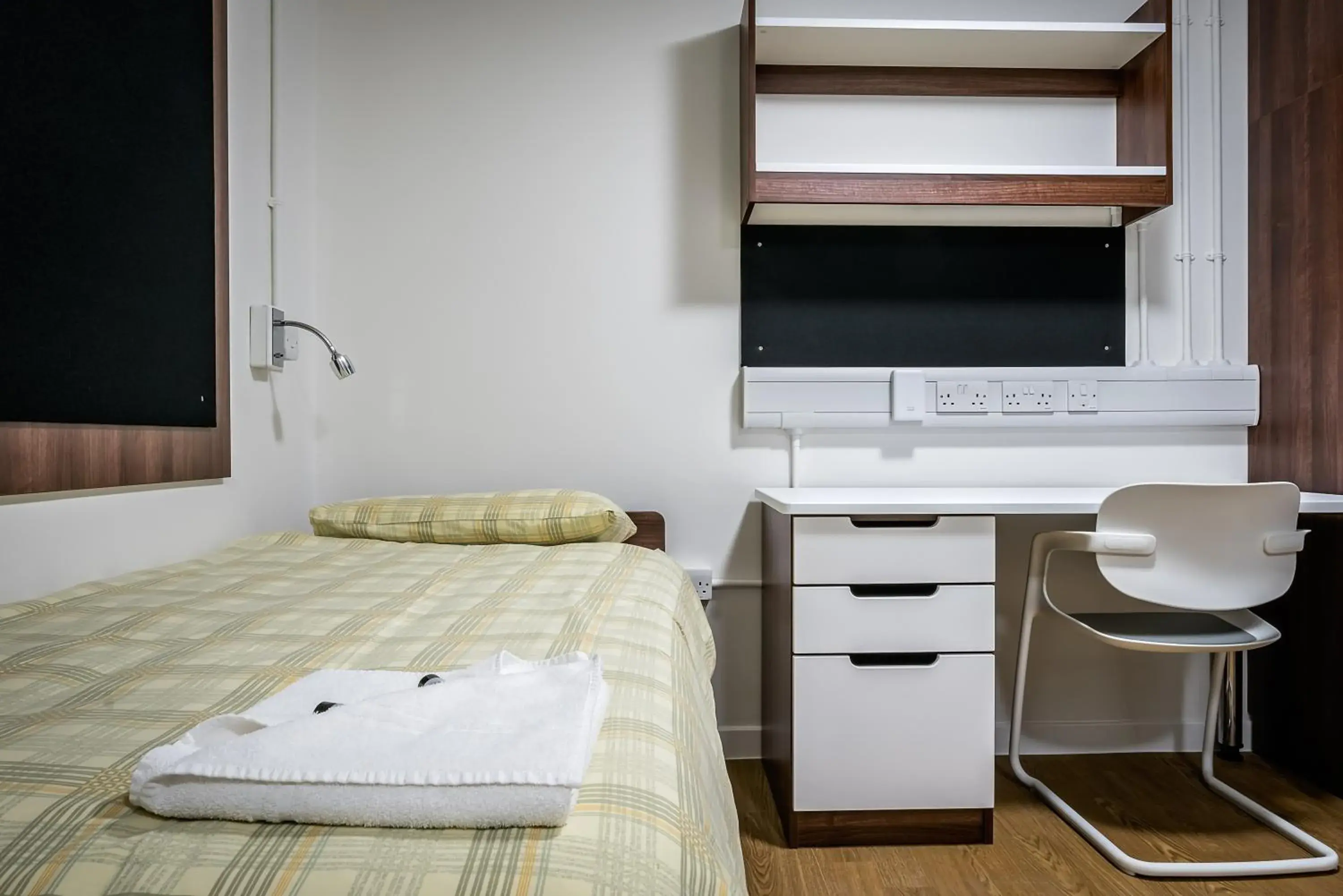 Bed in LSE Rosebery Hall Bed in LSE Rosebery Hall