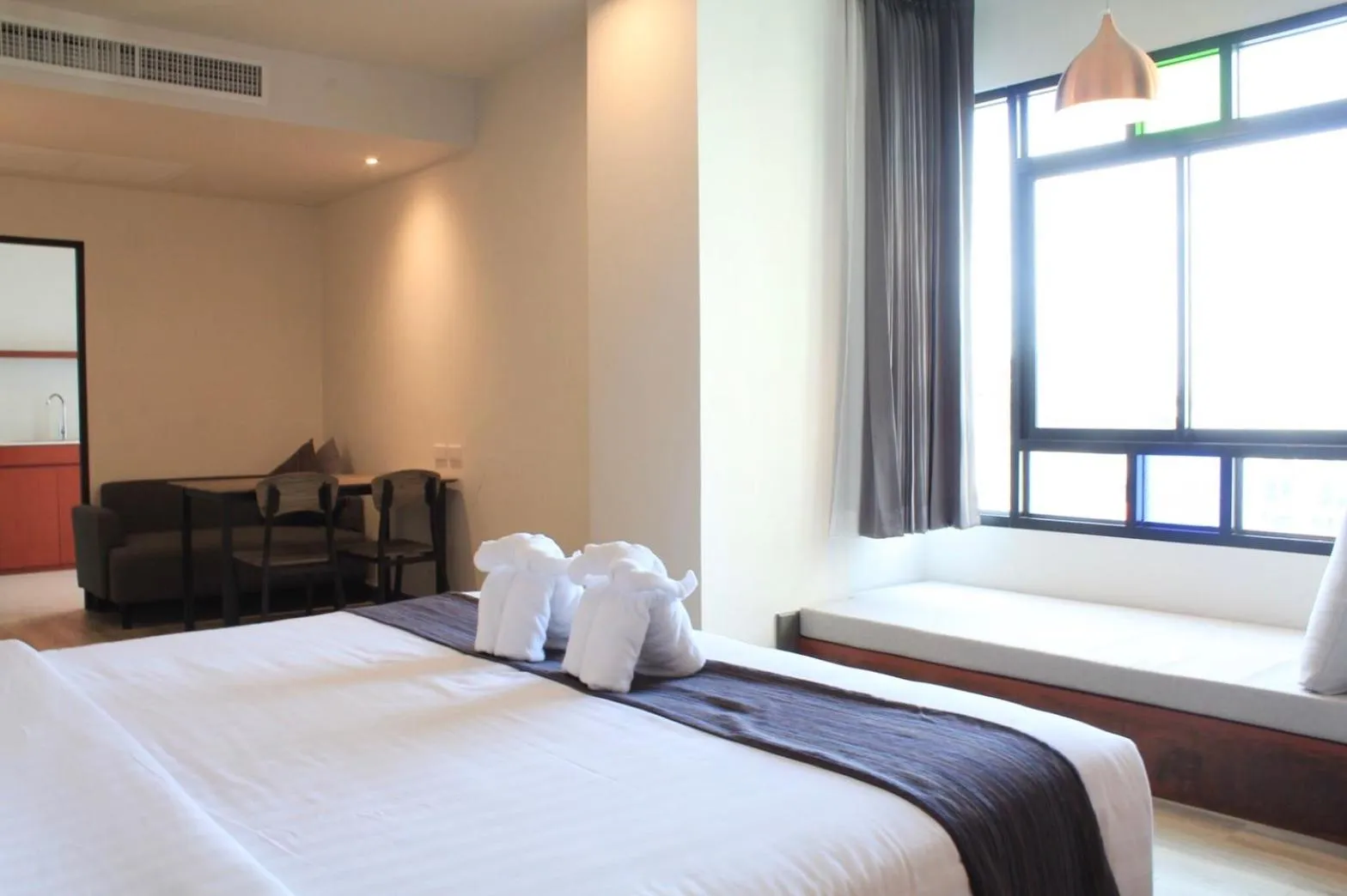 Bedroom, Bed in Monkham Village Hat Yai