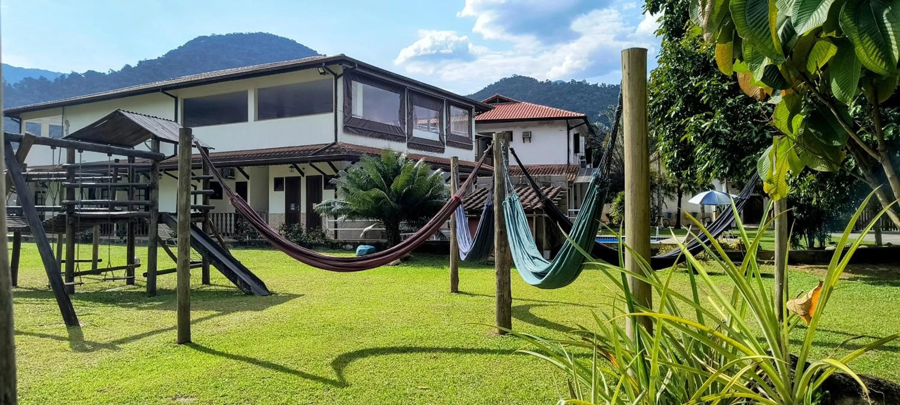 Property building in Pousada Cantinho do Sossego localizada do lado Norte de Paraty próxima as Praias de Sao Gonçalo São Gonçalinho Aldeia dos Pataxós Cachoeira do Crepusculo Ilha do Pelad e muito mais
