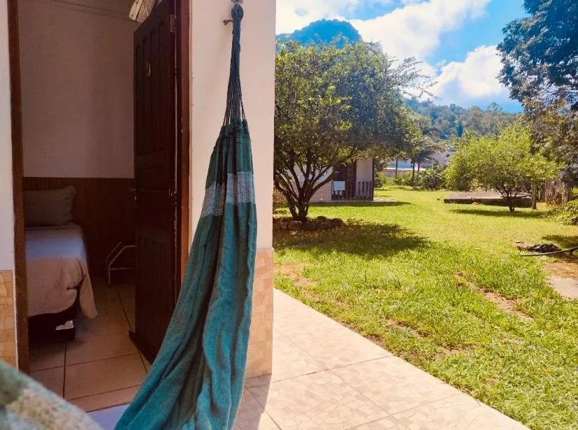 Pousada Cantinho do Sossego localizada do lado Norte de Paraty próxima as Praias de Sao Gonçalo São Gonçalinho Aldeia dos Pataxós Cachoeira do Crepusculo Ilha do Pelad e muito mais