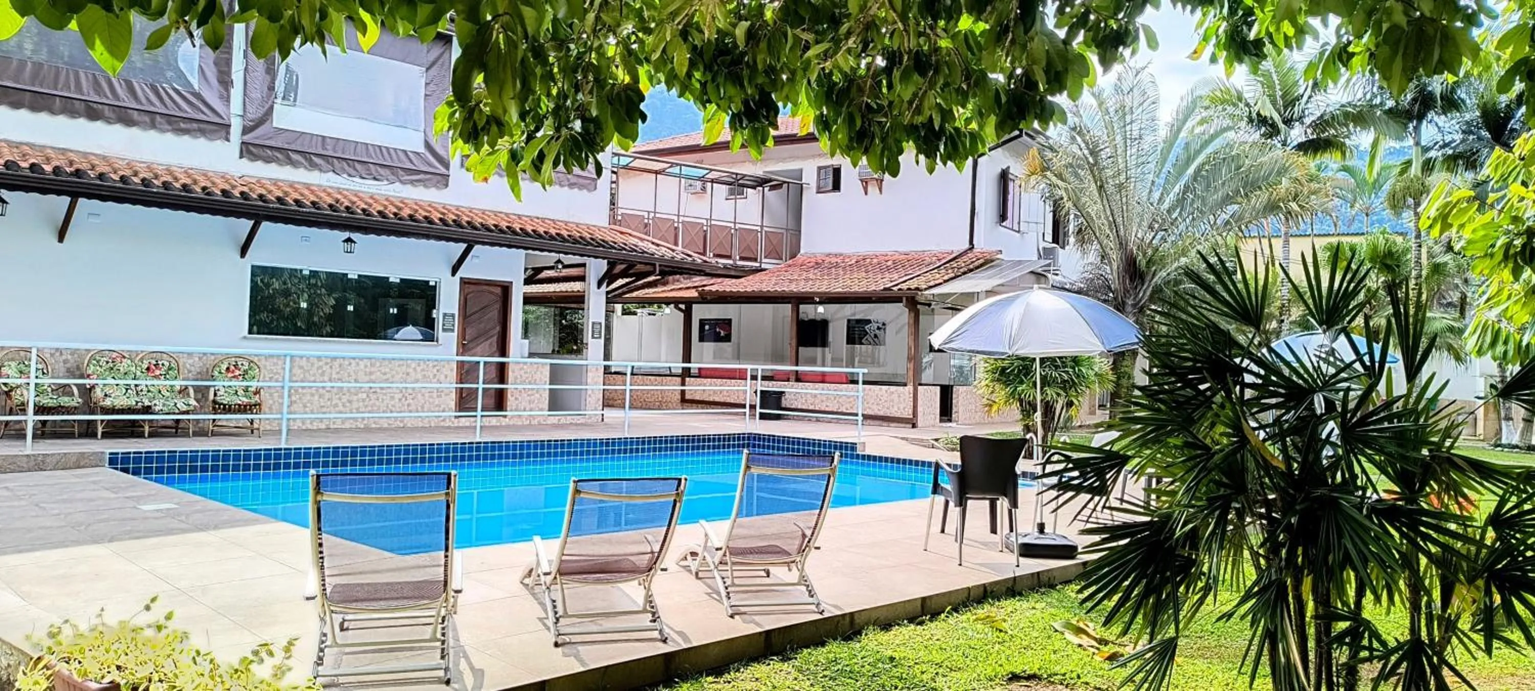 Property building in Pousada Cantinho do Sossego localizada do lado Norte de Paraty próxima as Praias de Sao Gonçalo São Gonçalinho Aldeia dos Pataxós Cachoeira do Crepusculo Ilha do Pelad e muito mais