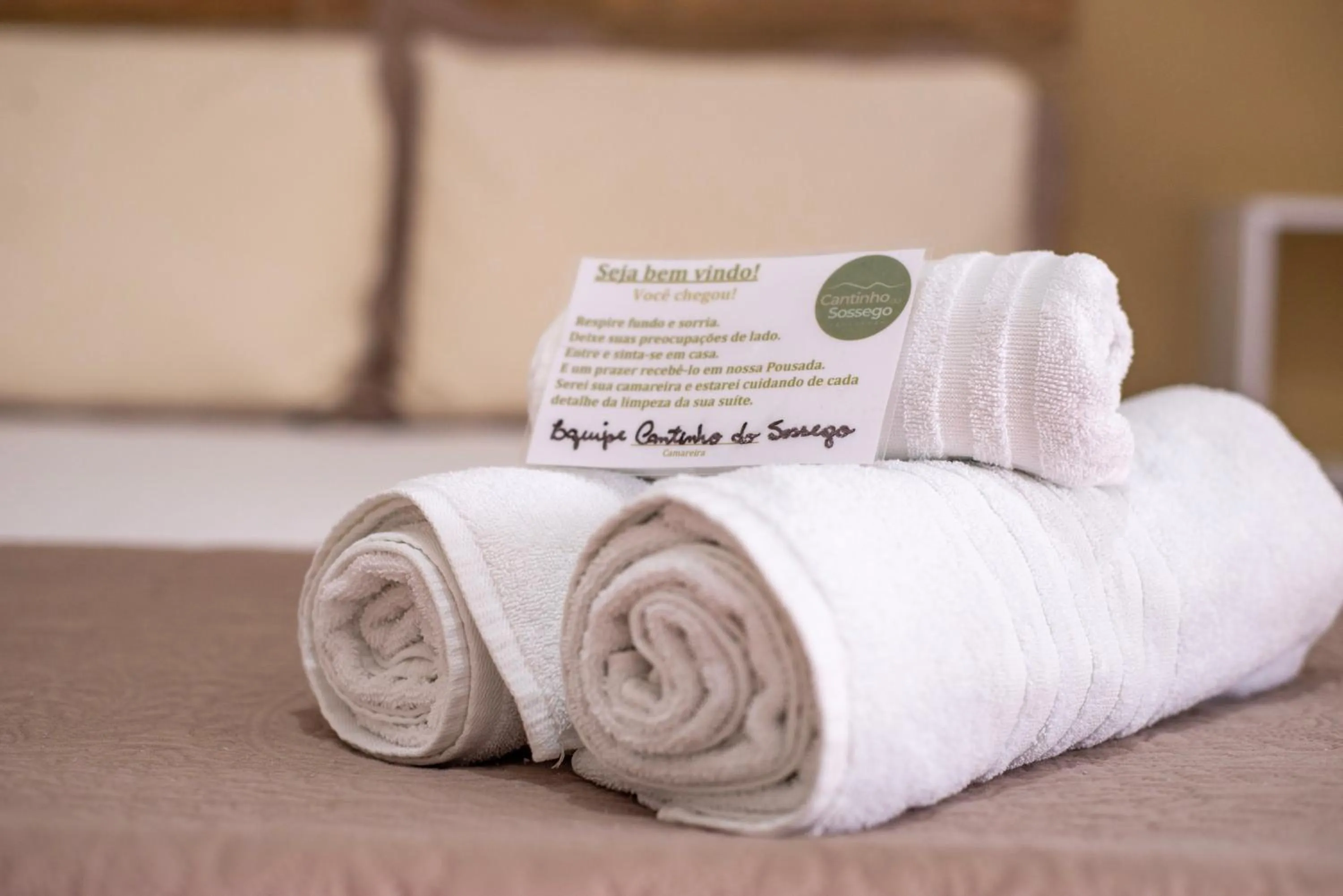 towels in Pousada Cantinho do Sossego localizada do lado Norte de Paraty próxima as Praias de Sao Gonçalo São Gonçalinho Aldeia dos Pataxós Cachoeira do Crepusculo Ilha do Pelad e muito mais