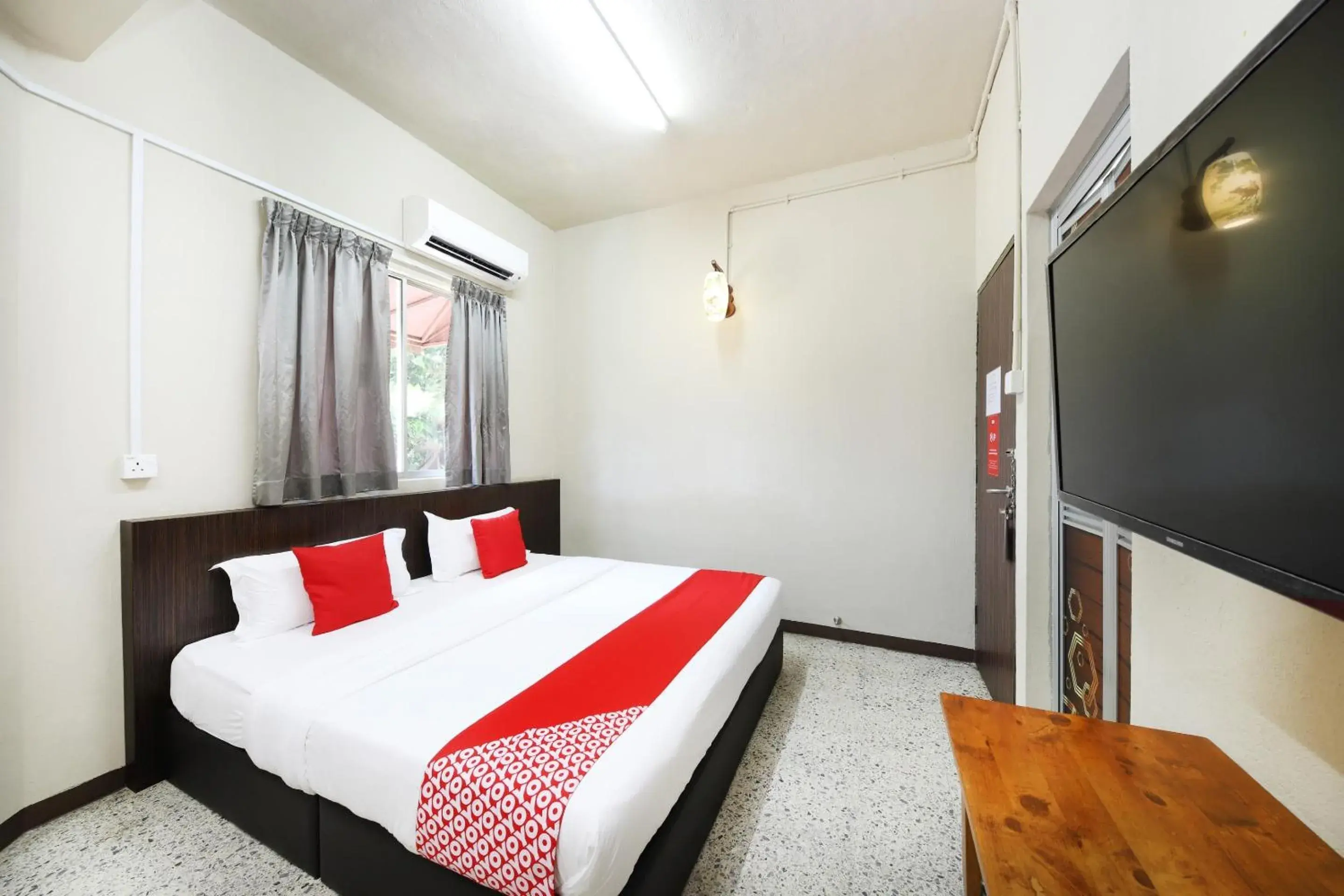 Bedroom, Bed in OYO 507 Aikka Hotel Bedroom, Bed in OYO 507 Aikka Hotel
