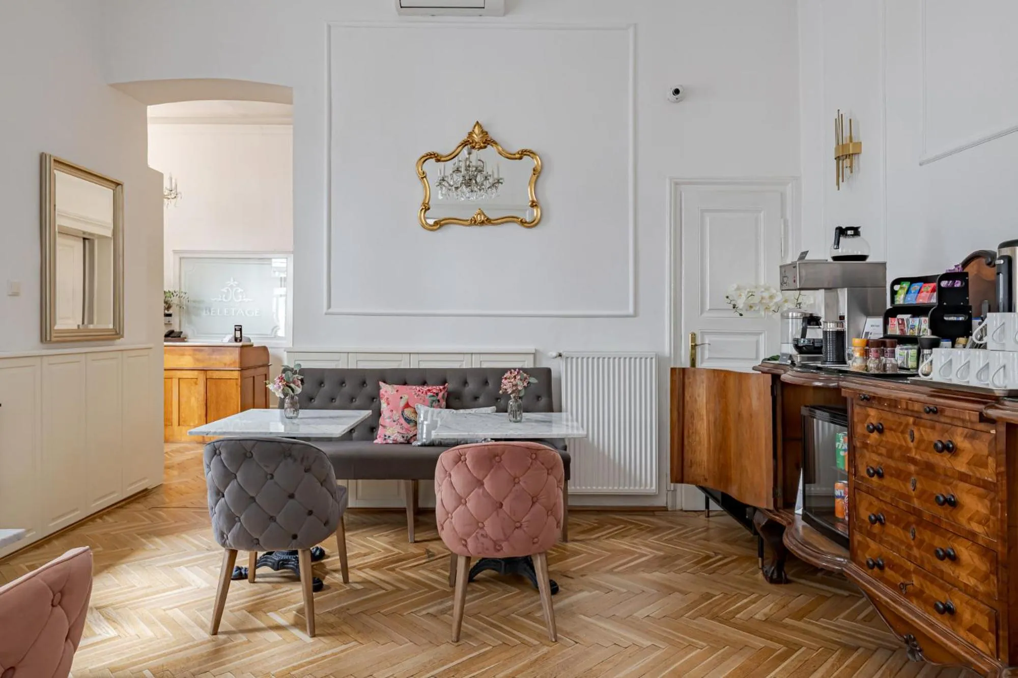 Breakfast in Beletage-Boutique Hotel