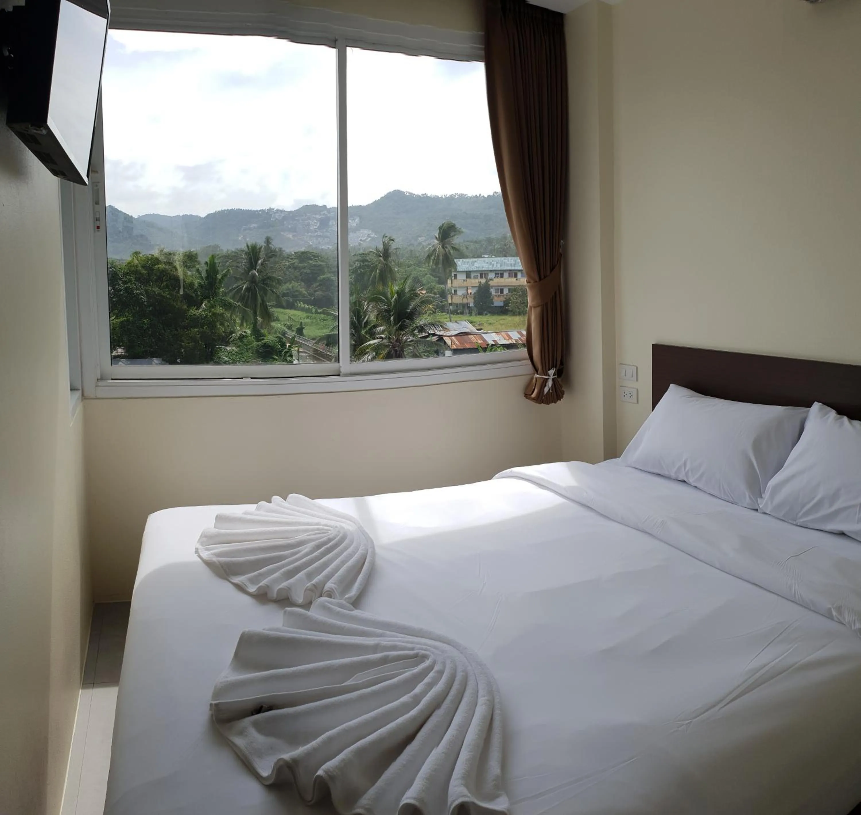 Mountain view, Bed in Top Hostel Samui