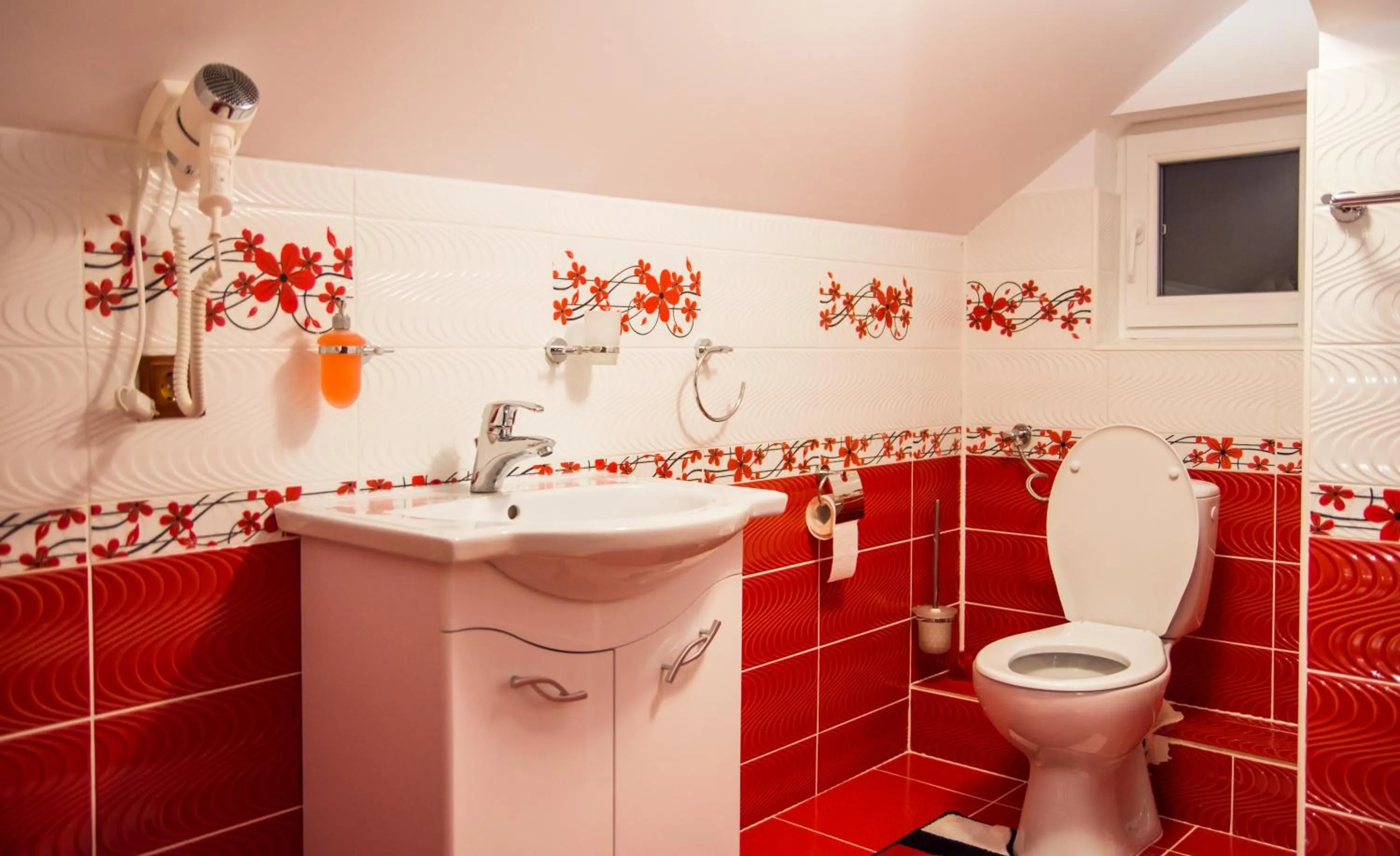 Toilet in Pensiunea SilvAnka