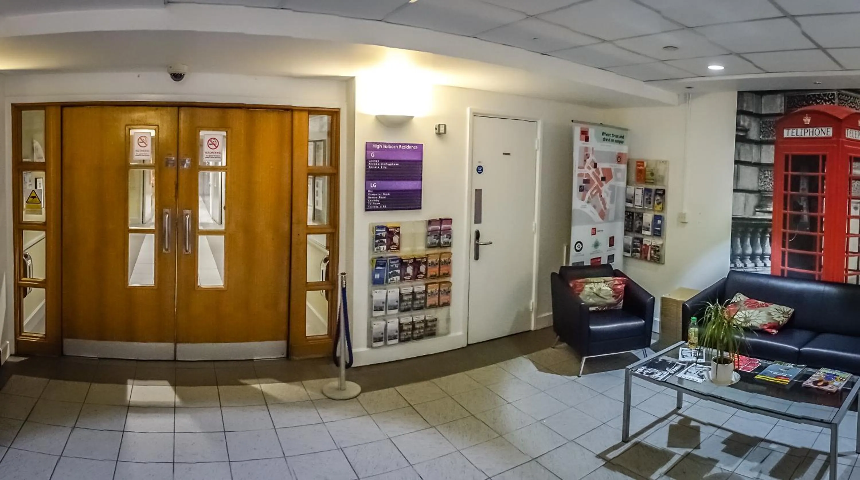 Facade/entrance in LSE High Holborn