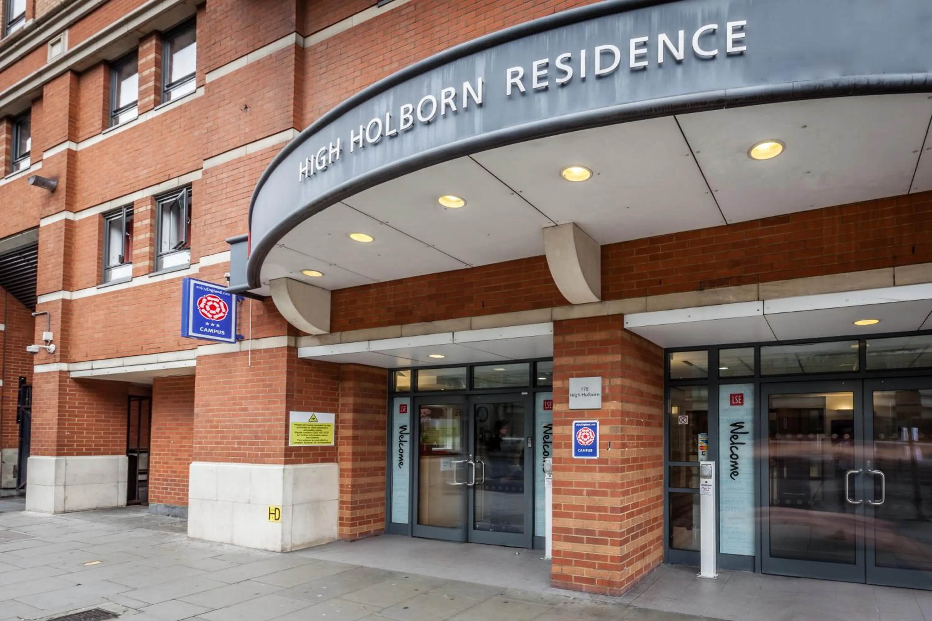 Facade/entrance in LSE High Holborn