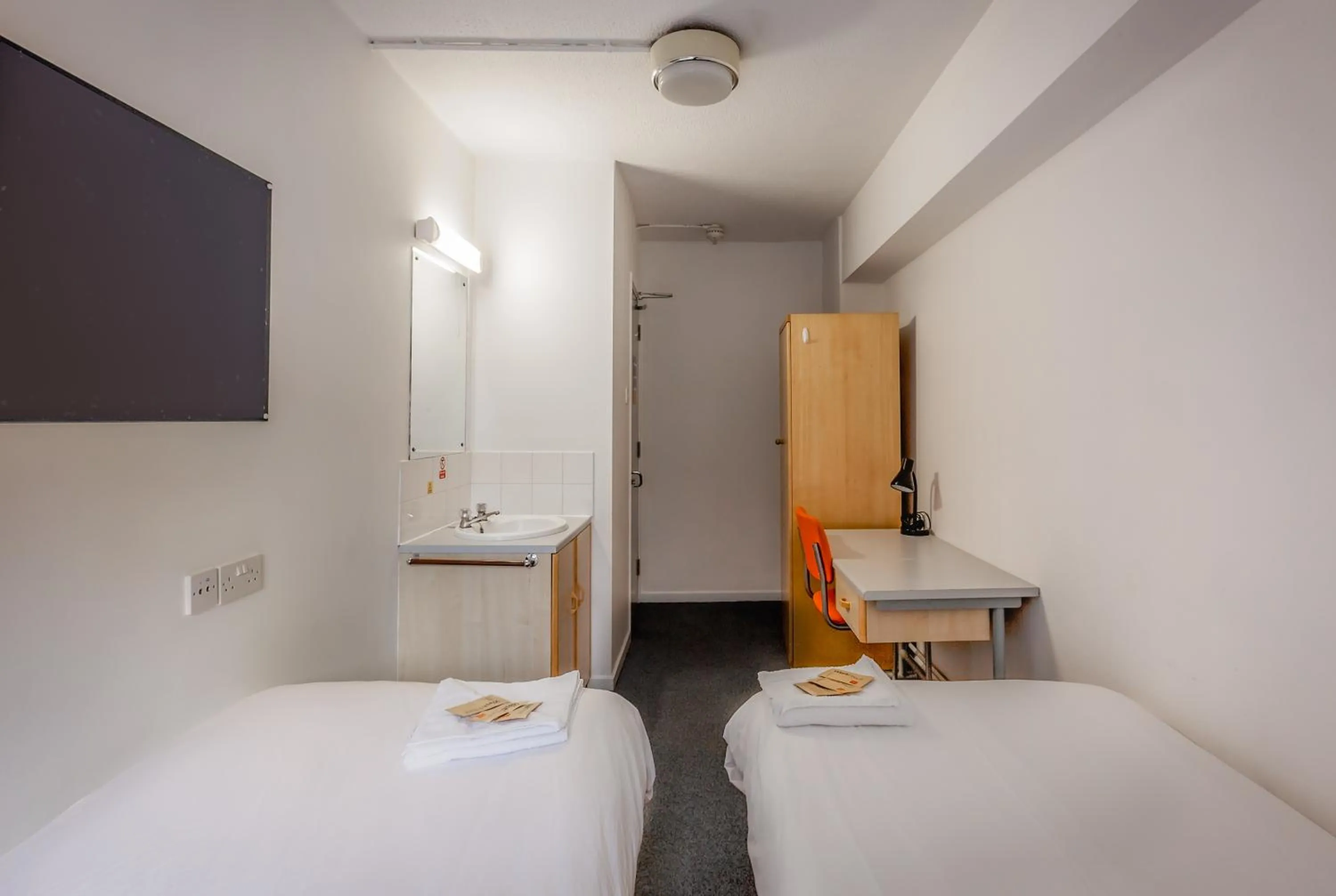 Bed in LSE High Holborn