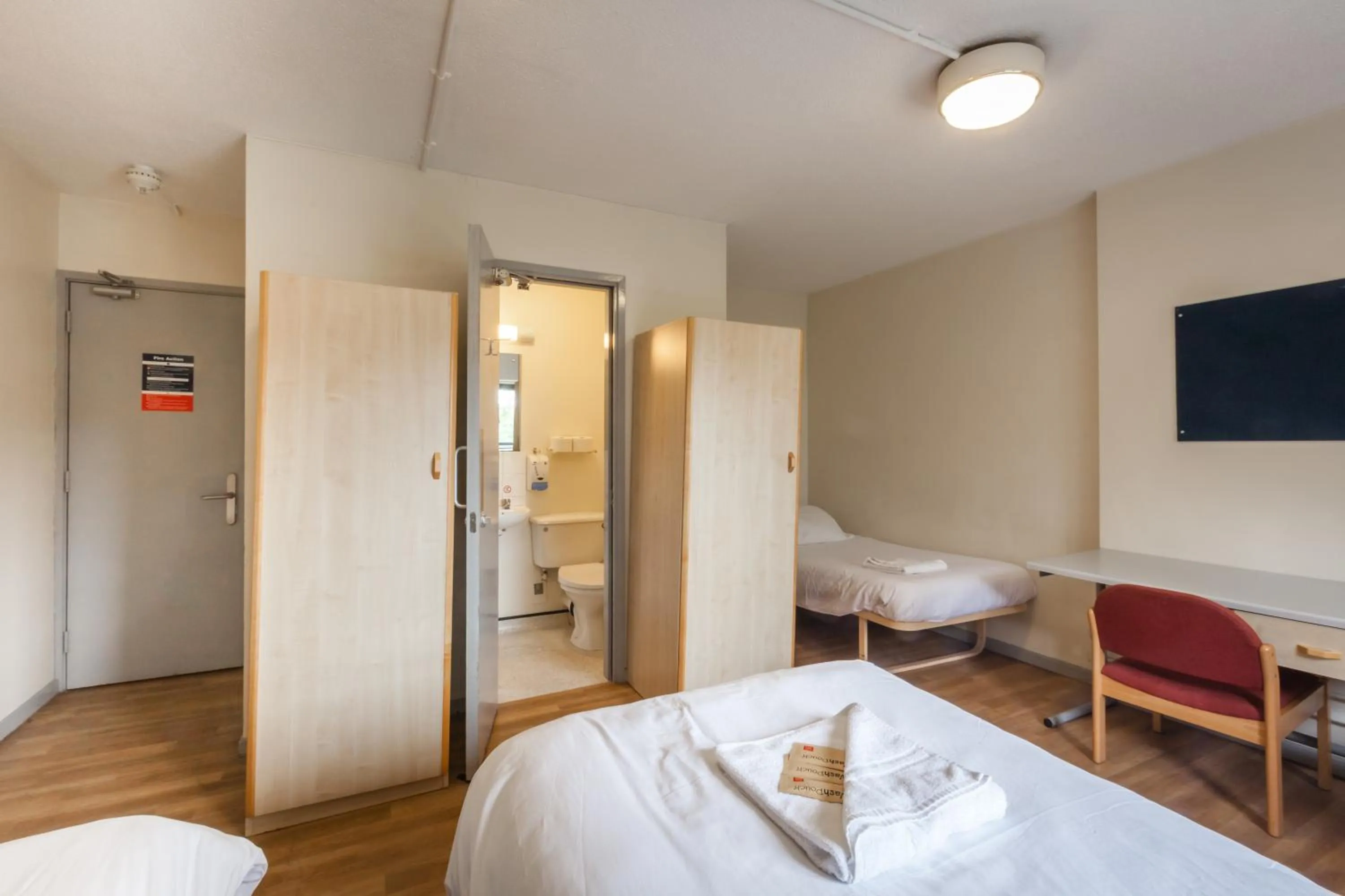 Bed in LSE High Holborn