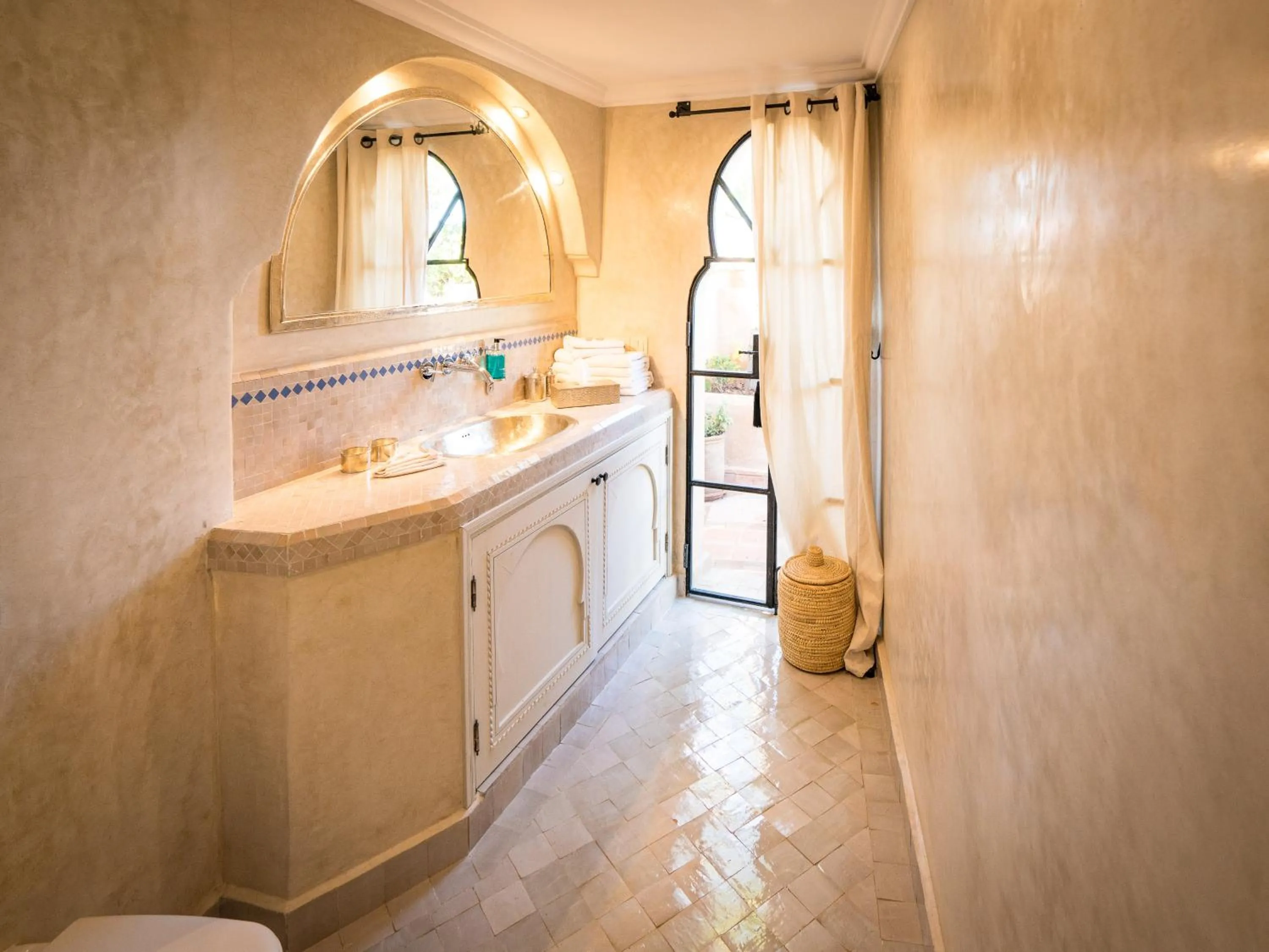 Bathroom in Riad Selouane