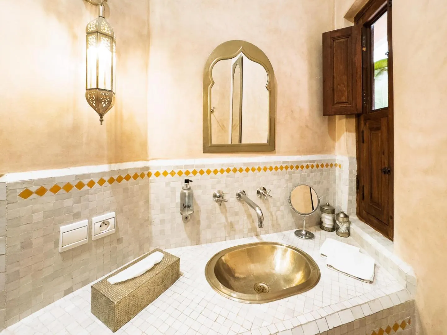 Bathroom in Riad Selouane