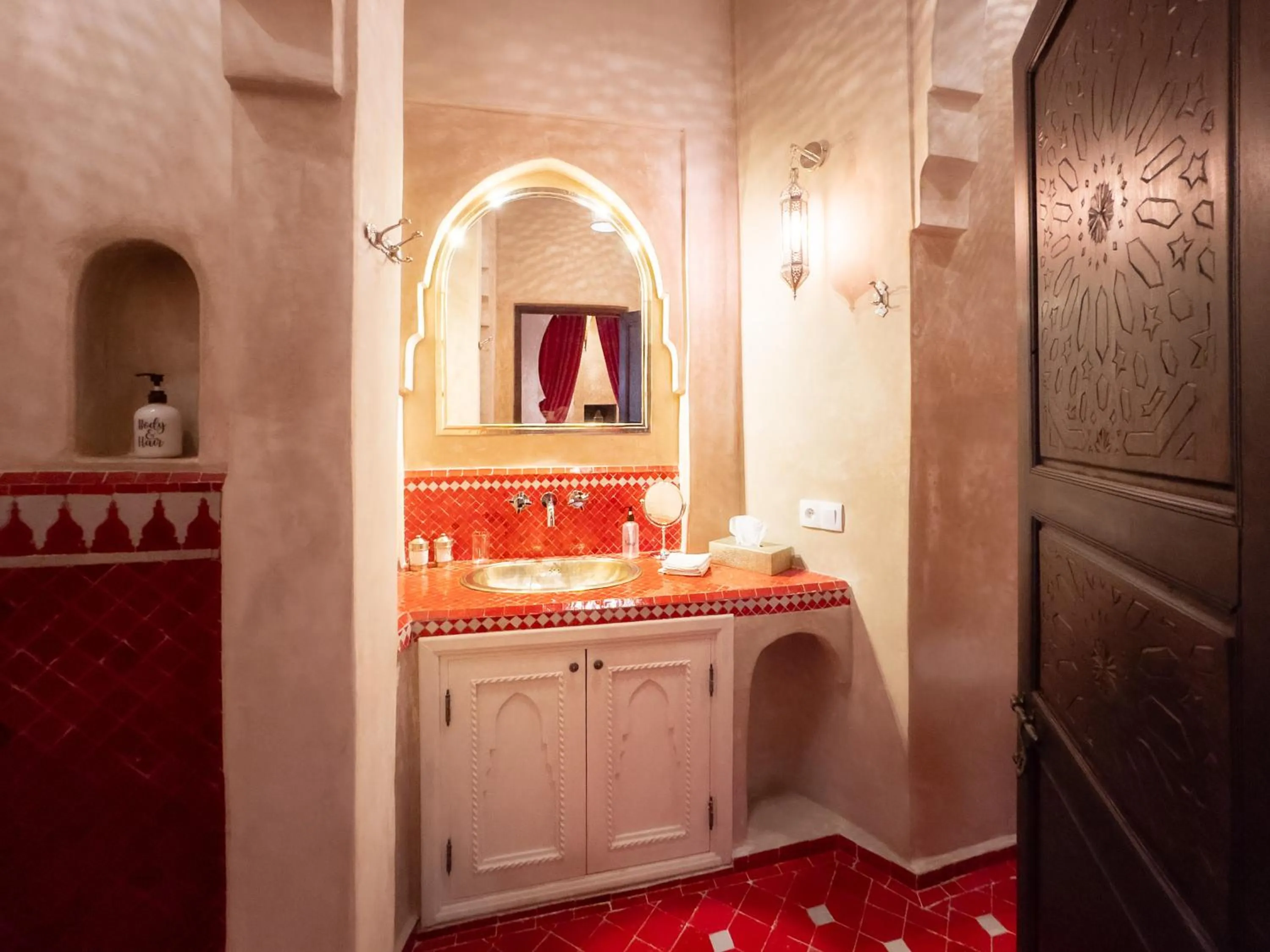 Bathroom in Riad Selouane
