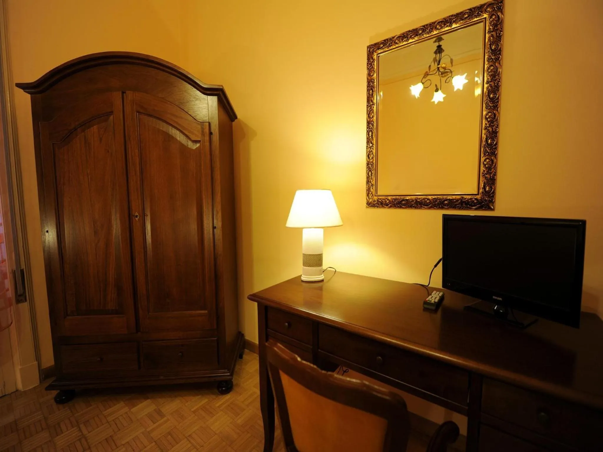 TV and multimedia in Barone Bed and Breakfast