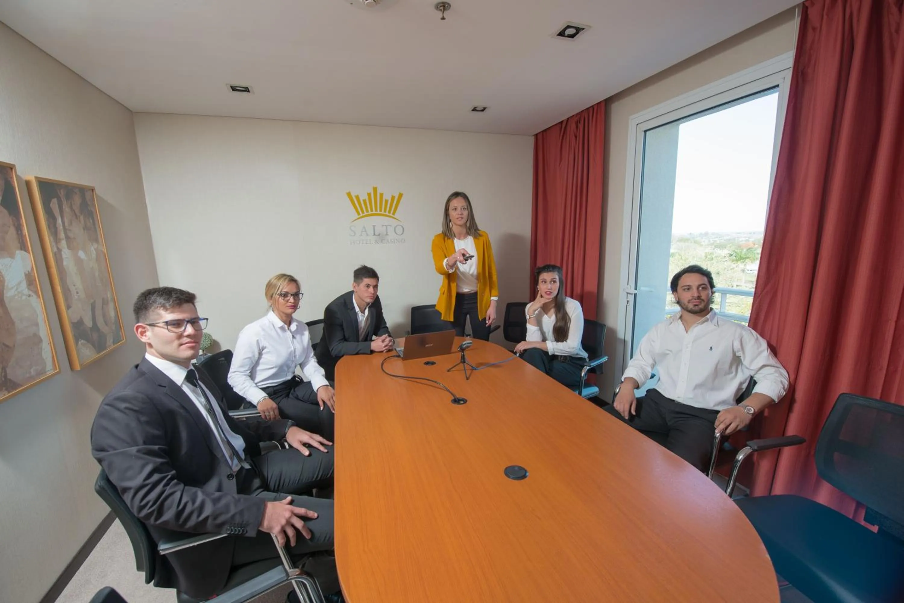 People in Salto Hotel y Casino