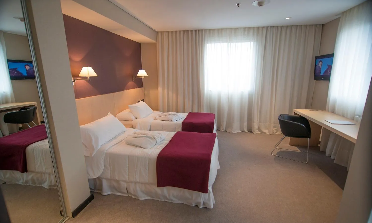 Bedroom, Bed in Salto Hotel y Casino