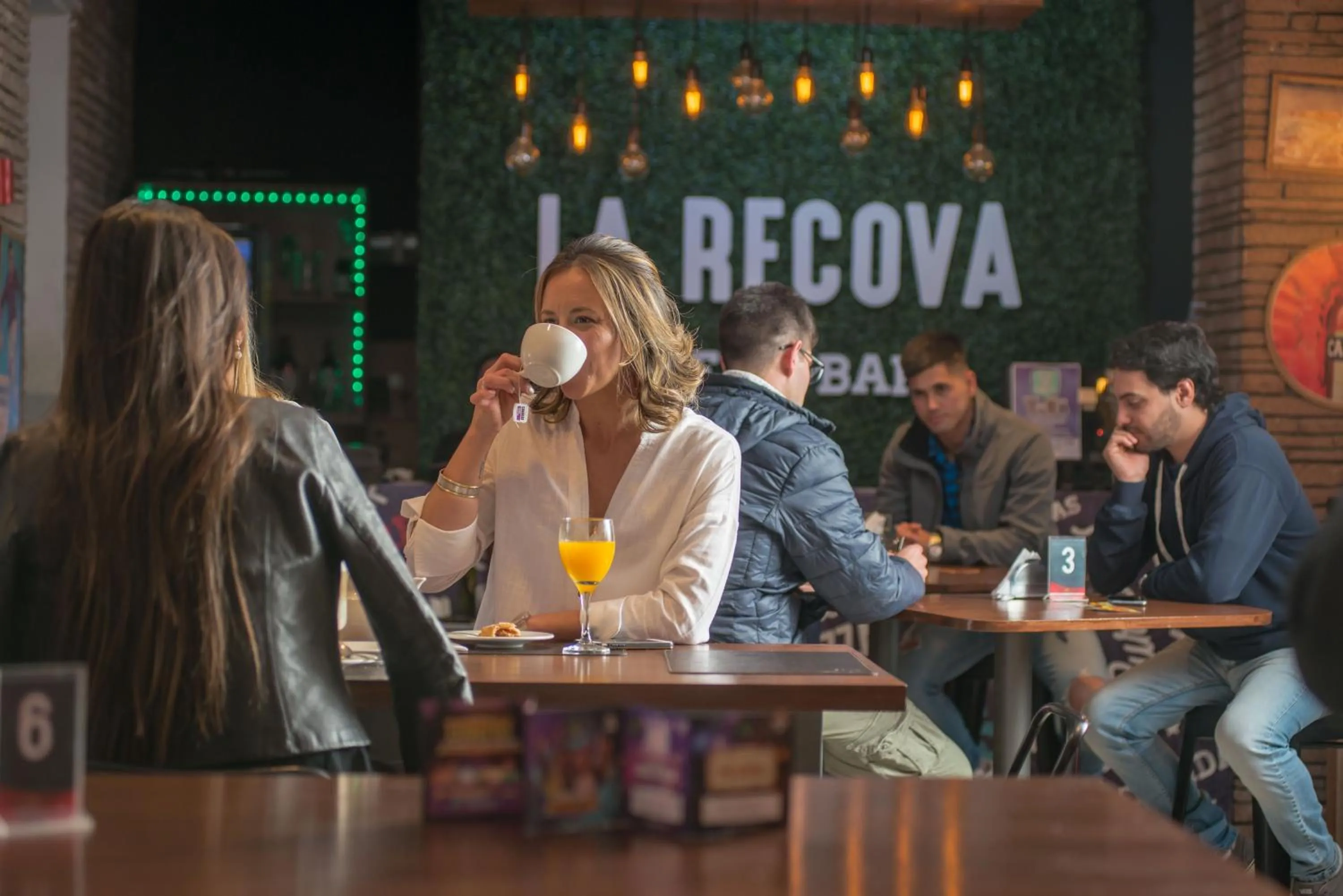 Restaurant/places to eat in Salto Hotel y Casino