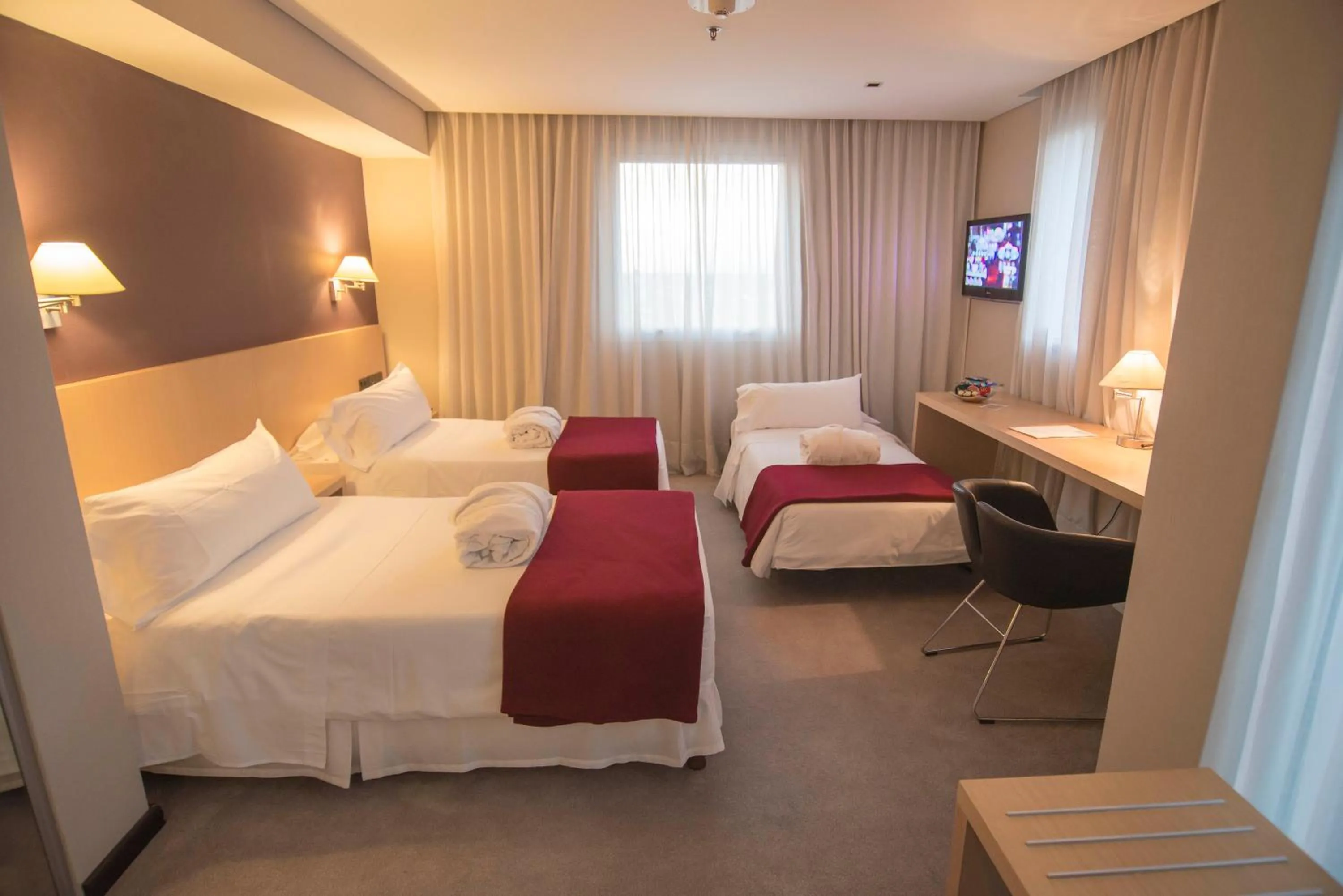 Bedroom, Bed in Salto Hotel y Casino