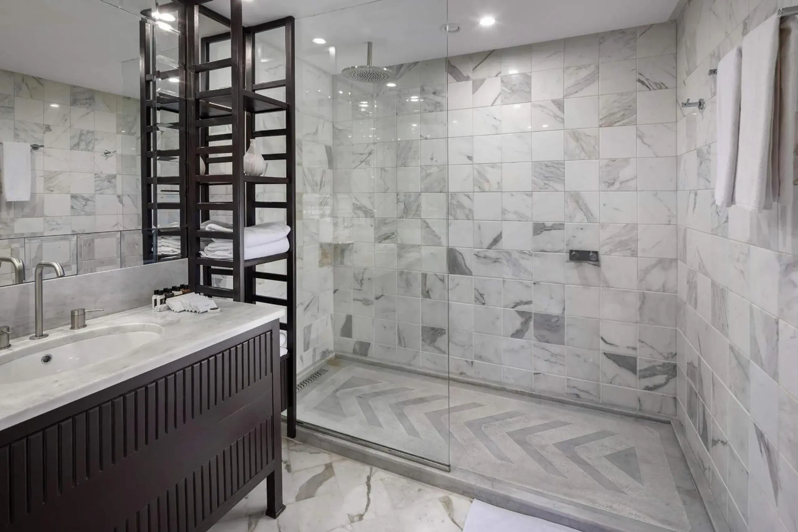 Bathroom in Verdi Tunis Beach Resort Bathroom in Verdi Tunis Beach Resort