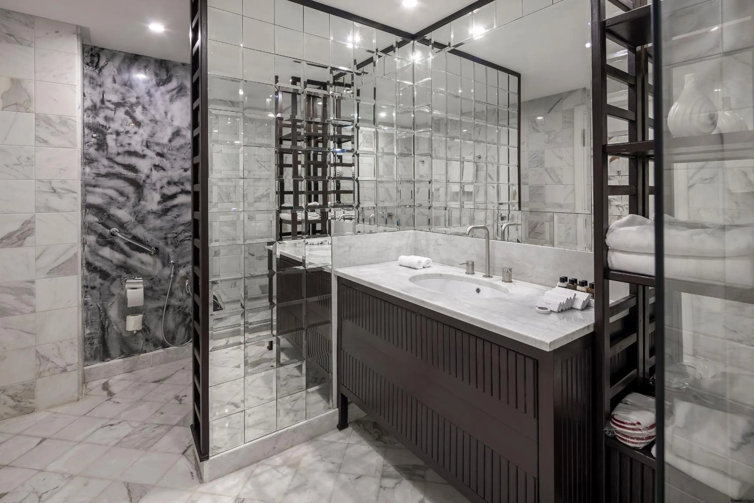 Bathroom in Verdi Tunis Beach Resort