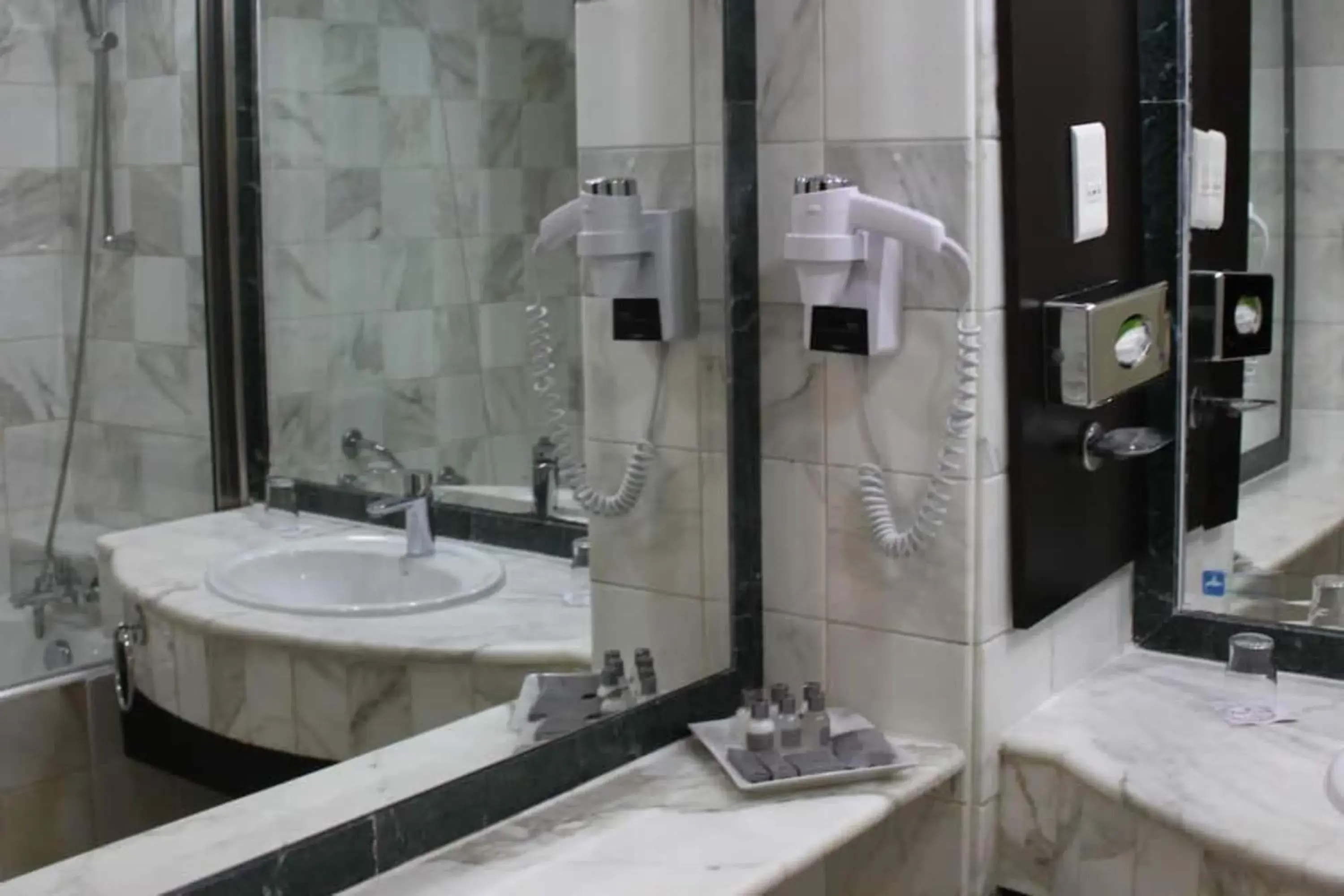 Bathroom in Ramada Plaza by Wyndham Tunis Bathroom in Ramada Plaza by Wyndham Tunis