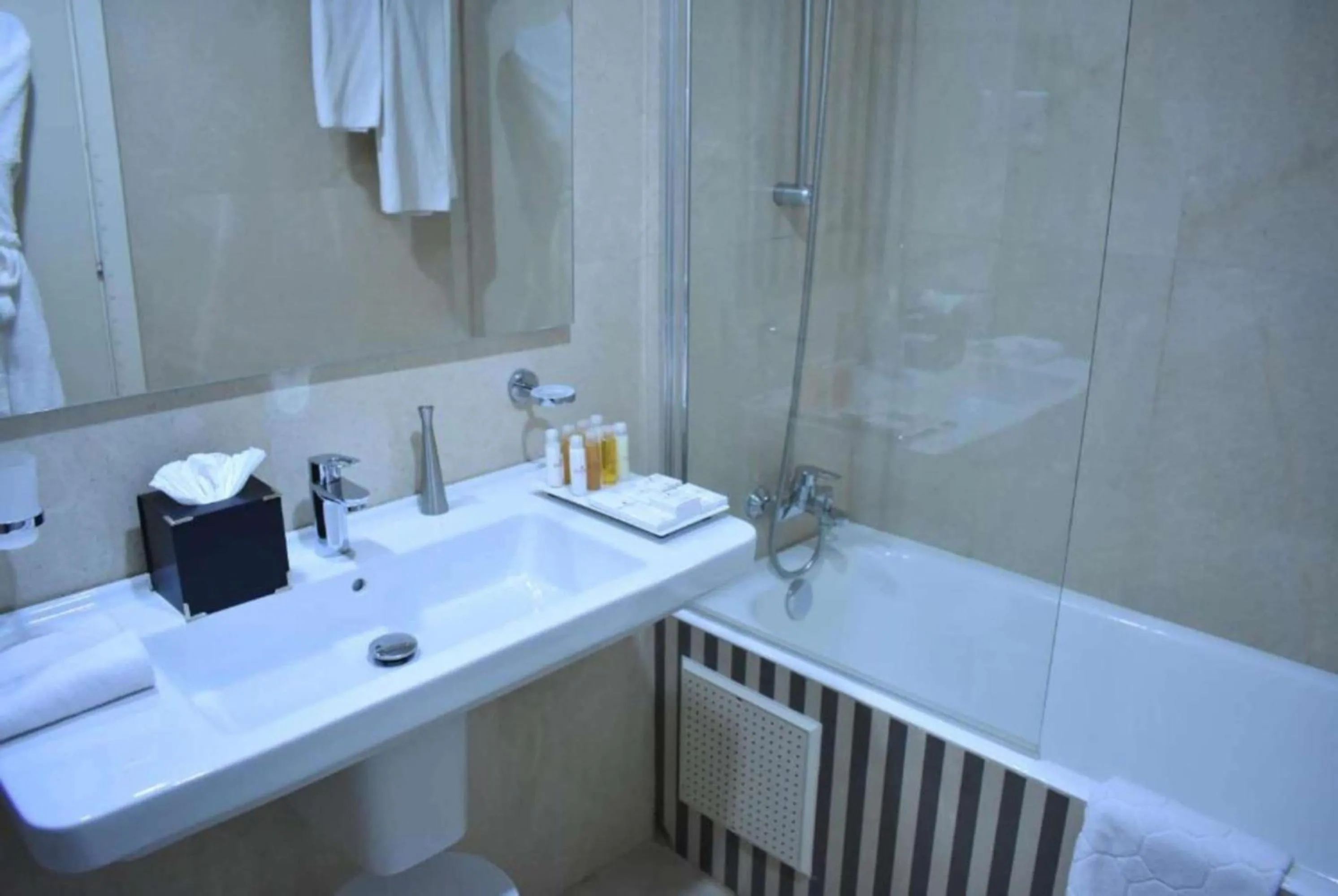 Bathroom in Ramada Plaza by Wyndham Tunis