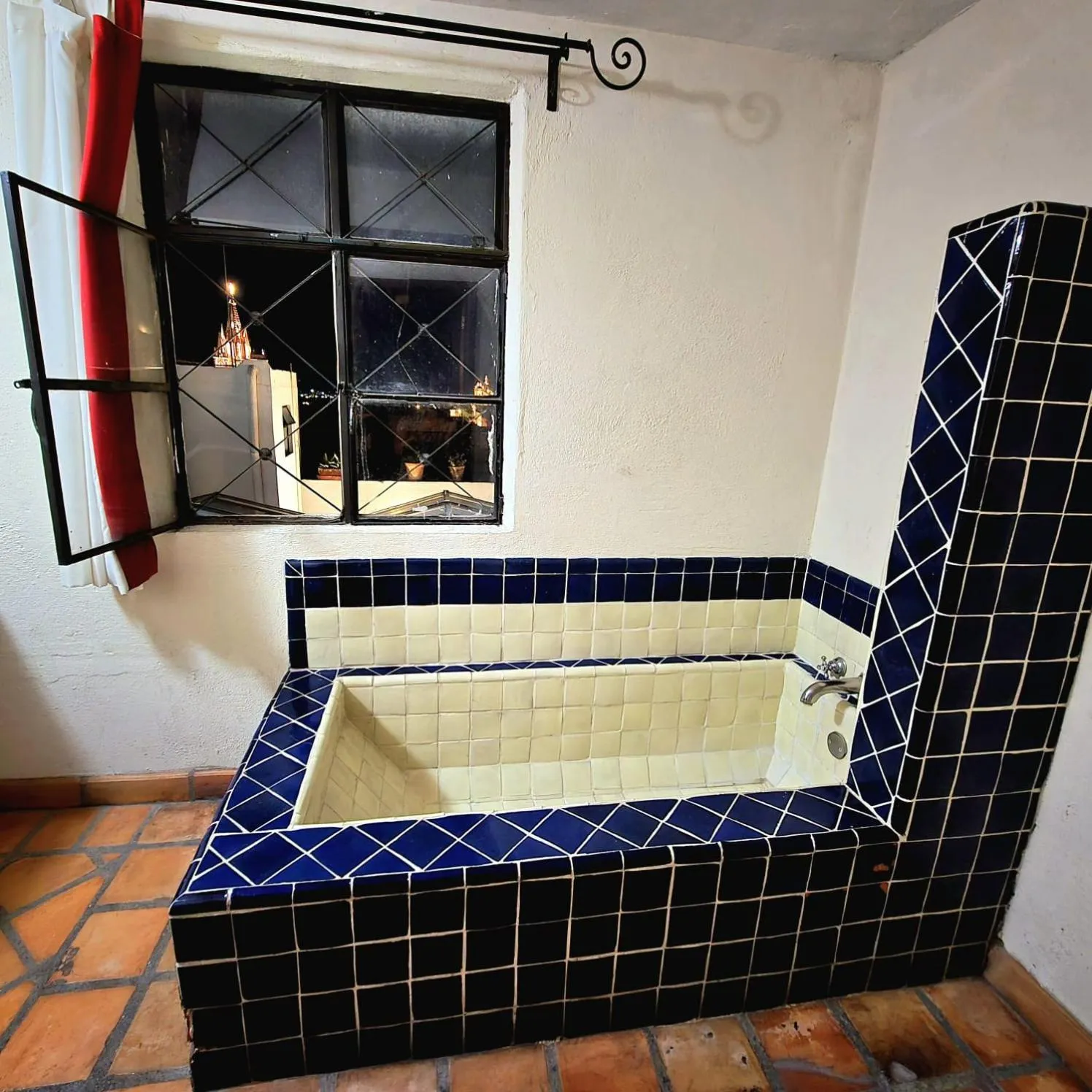 Bath in Hotel Casa Morena