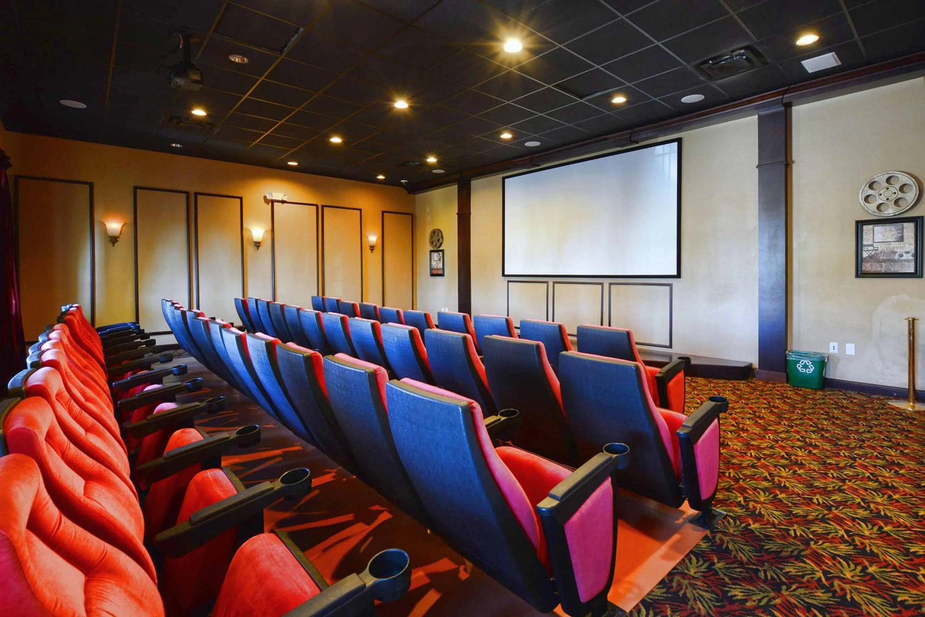 Property building in Paradise Palms-4 Bed Townhome W-Splashpool-3044Ppr