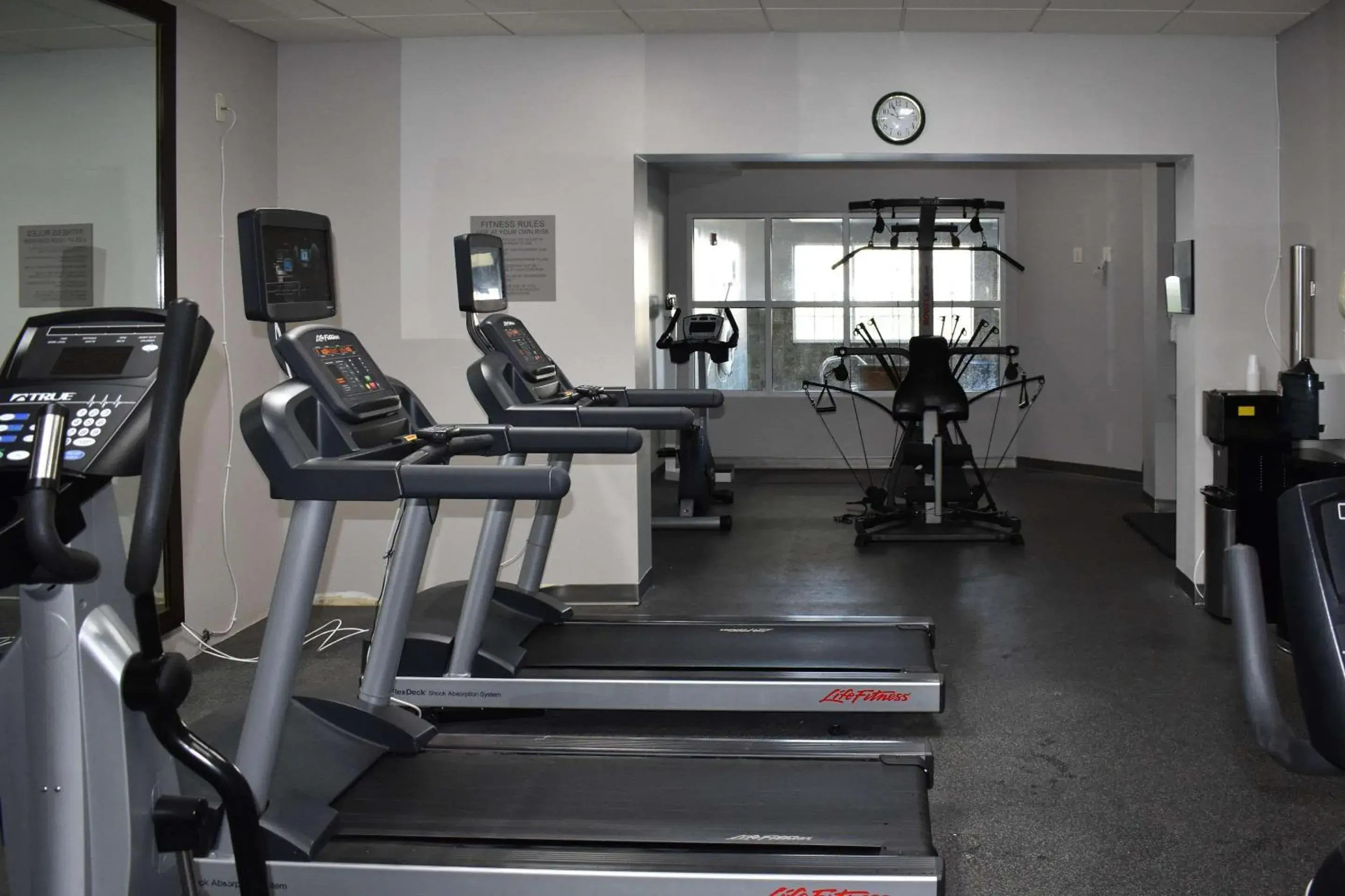 Fitness centre/facilities in Country Inn & Suites by Radisson, Hagerstown, MD Fitness centre/facilities in Country Inn & Suites by Radisson, Hagerstown, MD