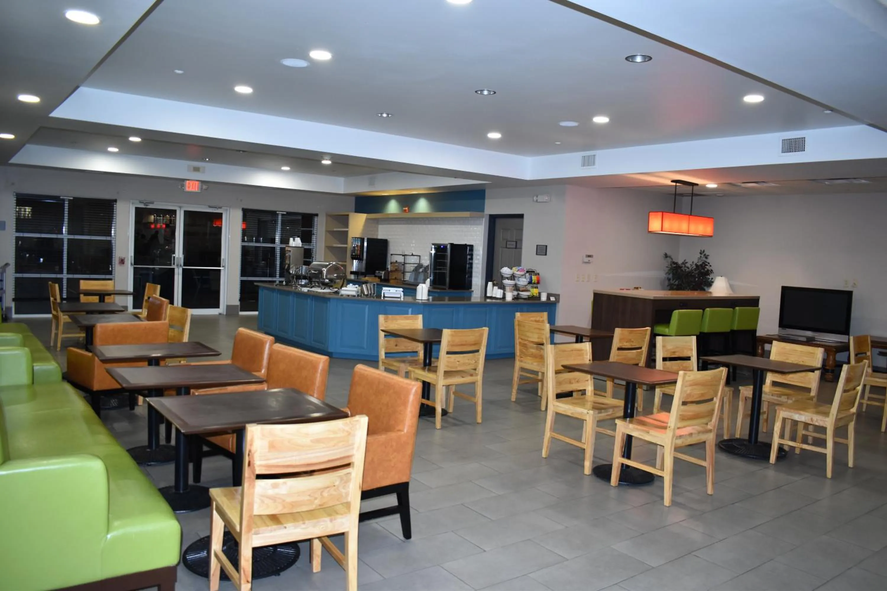 Restaurant/places to eat in Country Inn & Suites by Radisson, Hagerstown, MD