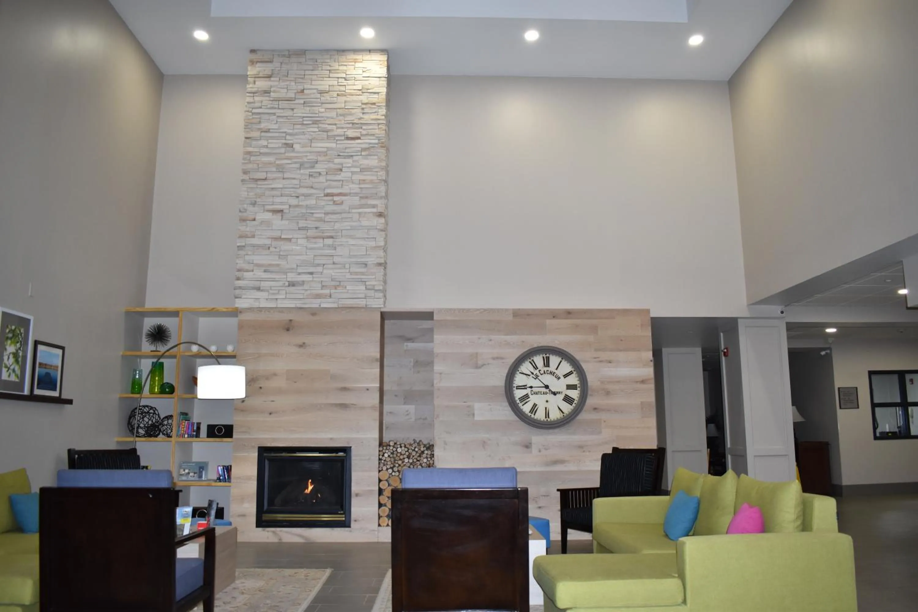 Lobby or reception in Country Inn & Suites by Radisson, Hagerstown, MD